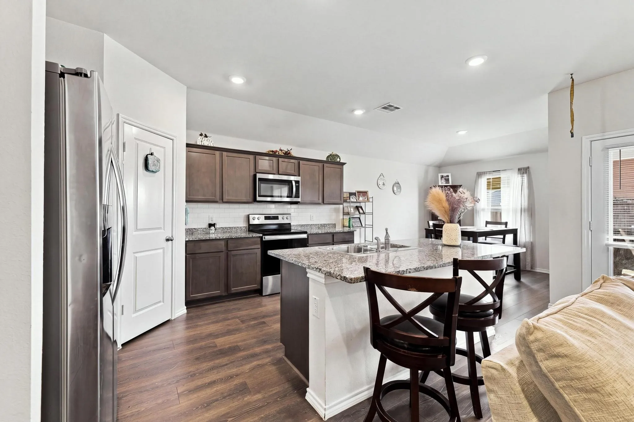 Single Family Residence For Sale in Denton County , 2908 Royal Acres, Denton, Texas 76209, 4 Bedroom, 2 Bathroom, 2 Garage spaces, 1,701 Sqft, built in 2021, mls#21373983, Real Estate Agent in Denton, Homes For Sale in Denton county, Homes For Sale in Denton, Realtor in Denton Texas, Real Estate Brokerage Independent Realty Texas, Luminita Cordes Realtor