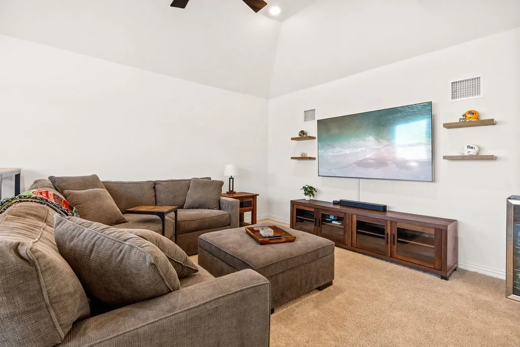 Single Family Residence For Sale in Collin County , 3320 Prairie Place, Mc Kinney, Texas 75071, 4 Bedroom, 4 Bathroom, 2 Garage spaces, 2,506 Sqft, built in 2021, mls#21369764, Real Estate Agent in Mc Kinney, Homes For Sale in Collin county, Homes For Sale in Mc Kinney, Realtor in Mc Kinney Texas, Real Estate Brokerage Independent Realty Texas, Luminita Cordes Realtor
