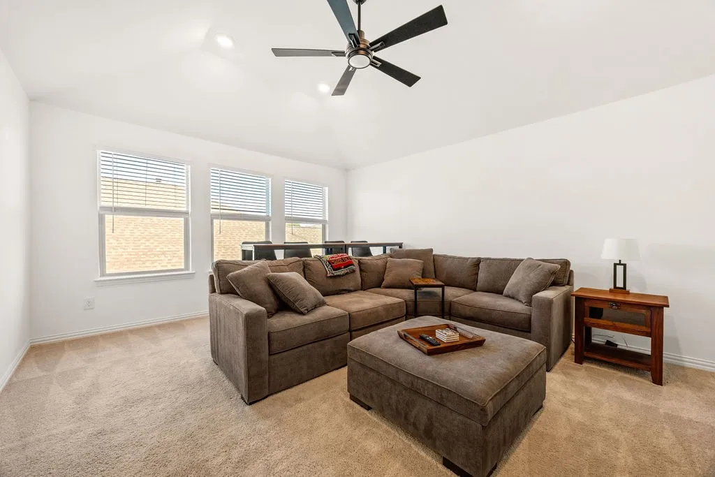 Single Family Residence For Sale in Collin County , 3320 Prairie Place, Mc Kinney, Texas 75071, 4 Bedroom, 4 Bathroom, 2 Garage spaces, 2,506 Sqft, built in 2021, mls#21369764, Real Estate Agent in Mc Kinney, Homes For Sale in Collin county, Homes For Sale in Mc Kinney, Realtor in Mc Kinney Texas, Real Estate Brokerage Independent Realty Texas, Luminita Cordes Realtor