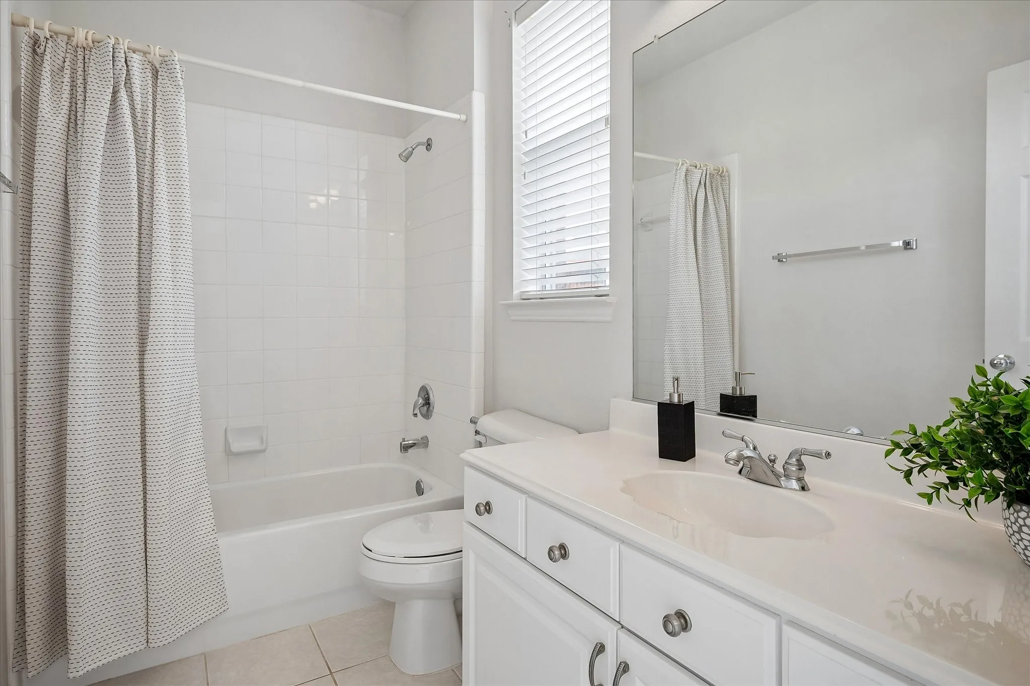 Single Family Residence For Sale in Collin County , 2209 Windy Ridge Court, Plano, Texas 75025, 5 Bedroom, 5 Bathroom, 2 Garage spaces, 3,698 Sqft, built in 1999, mls#21375053, Real Estate Agent in Plano, Homes For Sale in Collin county, Homes For Sale in Plano, Realtor in Plano Texas, Real Estate Brokerage Independent Realty Texas, Luminita Cordes Realtor