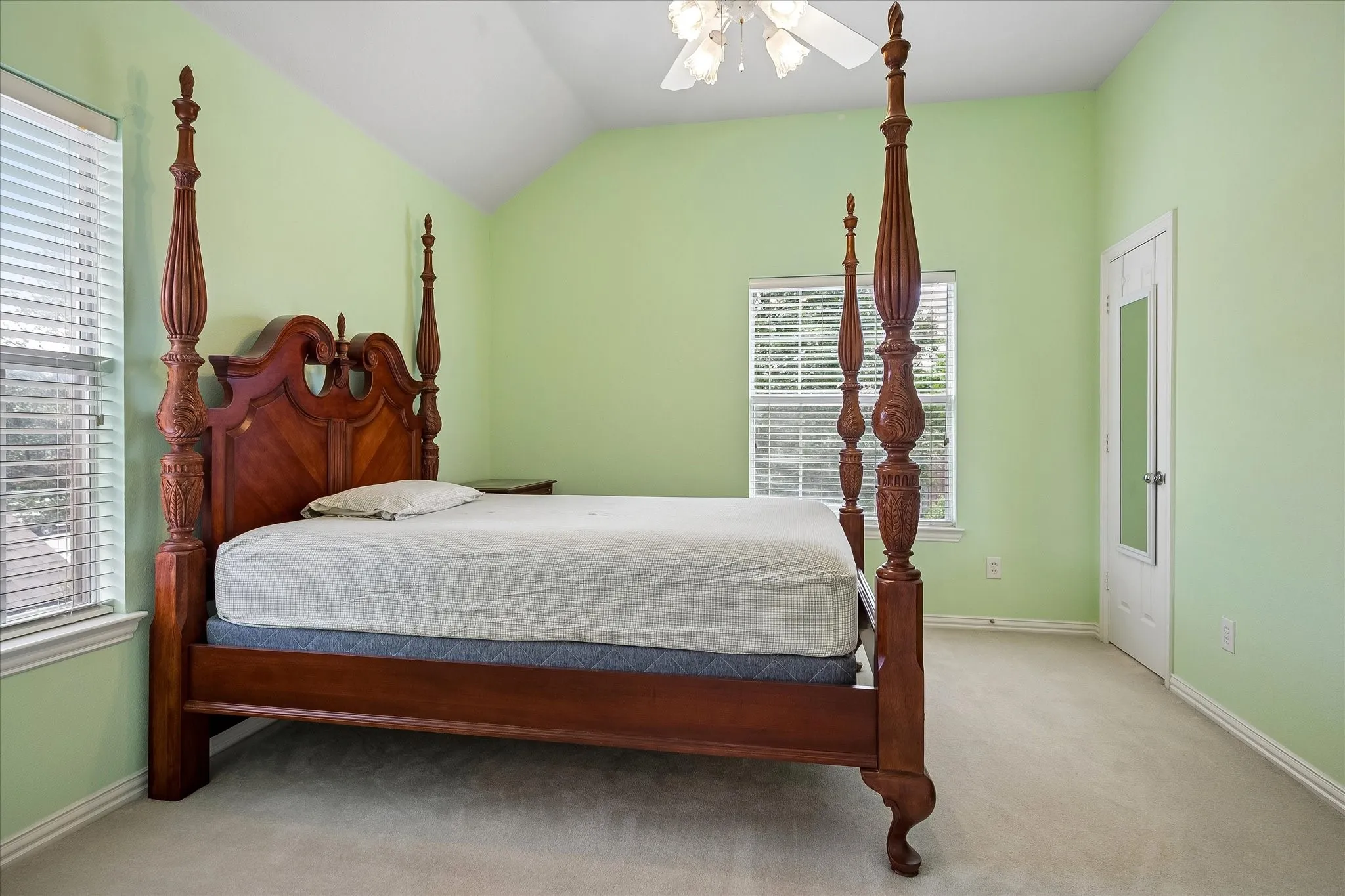 Single Family Residence For Sale in Collin County , 2209 Windy Ridge Court, Plano, Texas 75025, 5 Bedroom, 5 Bathroom, 2 Garage spaces, 3,698 Sqft, built in 1999, mls#21375053, Real Estate Agent in Plano, Homes For Sale in Collin county, Homes For Sale in Plano, Realtor in Plano Texas, Real Estate Brokerage Independent Realty Texas, Luminita Cordes Realtor