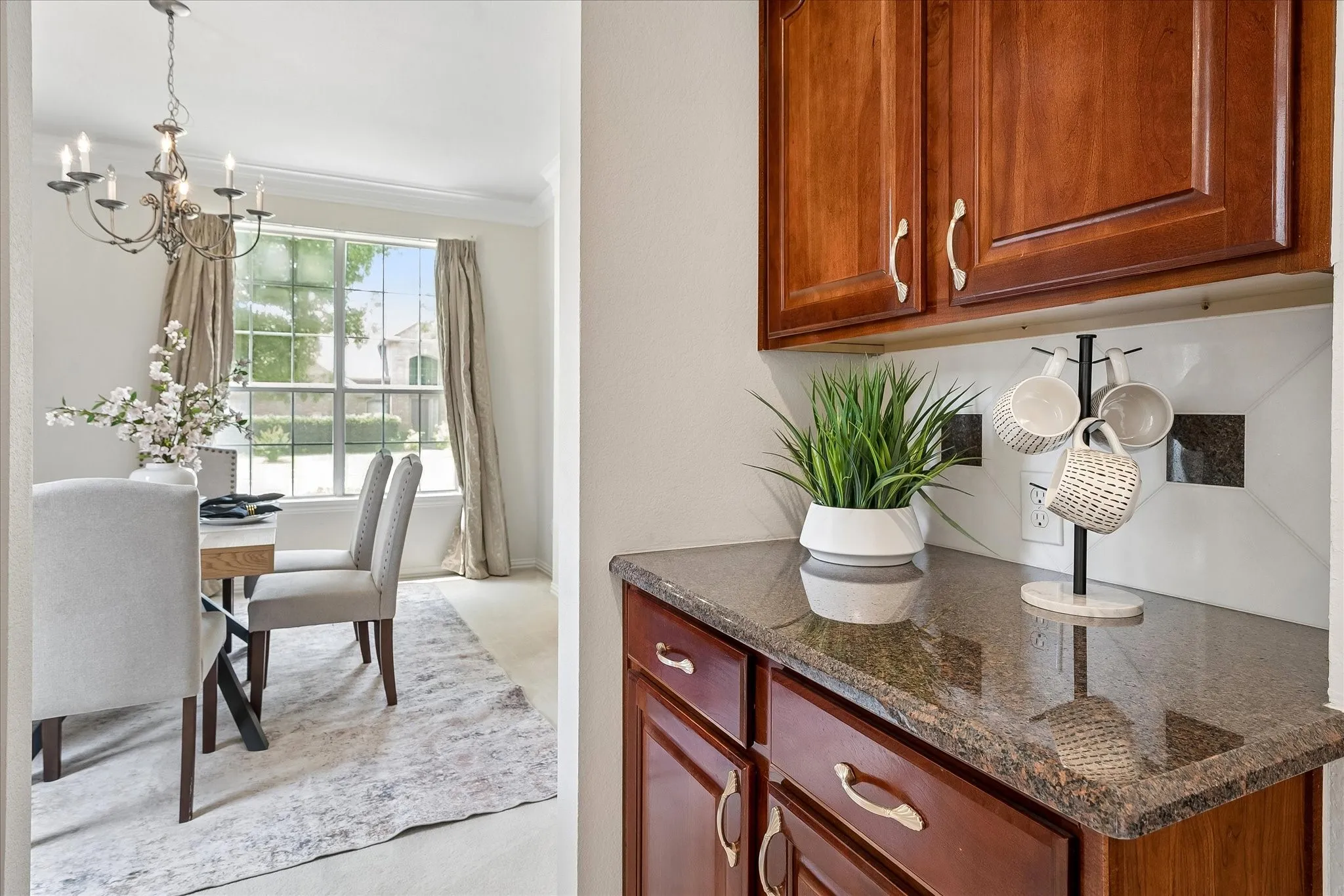 Single Family Residence For Sale in Collin County , 2209 Windy Ridge Court, Plano, Texas 75025, 5 Bedroom, 5 Bathroom, 2 Garage spaces, 3,698 Sqft, built in 1999, mls#21375053, Real Estate Agent in Plano, Homes For Sale in Collin county, Homes For Sale in Plano, Realtor in Plano Texas, Real Estate Brokerage Independent Realty Texas, Luminita Cordes Realtor