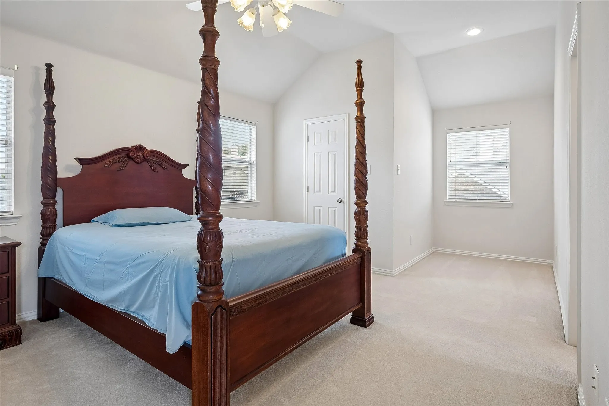 Single Family Residence For Sale in Collin County , 2209 Windy Ridge Court, Plano, Texas 75025, 5 Bedroom, 5 Bathroom, 2 Garage spaces, 3,698 Sqft, built in 1999, mls#21375053, Real Estate Agent in Plano, Homes For Sale in Collin county, Homes For Sale in Plano, Realtor in Plano Texas, Real Estate Brokerage Independent Realty Texas, Luminita Cordes Realtor