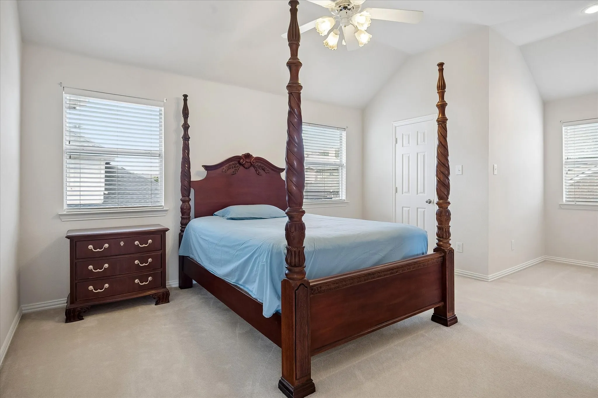 Single Family Residence For Sale in Collin County , 2209 Windy Ridge Court, Plano, Texas 75025, 5 Bedroom, 5 Bathroom, 2 Garage spaces, 3,698 Sqft, built in 1999, mls#21375053, Real Estate Agent in Plano, Homes For Sale in Collin county, Homes For Sale in Plano, Realtor in Plano Texas, Real Estate Brokerage Independent Realty Texas, Luminita Cordes Realtor