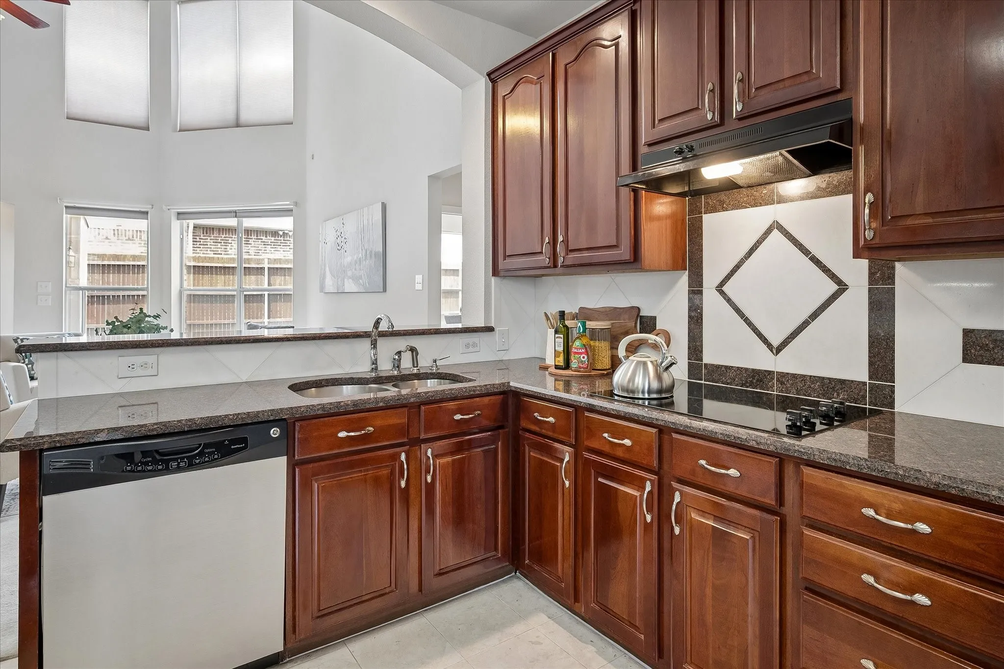 Single Family Residence For Sale in Collin County , 2209 Windy Ridge Court, Plano, Texas 75025, 5 Bedroom, 5 Bathroom, 2 Garage spaces, 3,698 Sqft, built in 1999, mls#21375053, Real Estate Agent in Plano, Homes For Sale in Collin county, Homes For Sale in Plano, Realtor in Plano Texas, Real Estate Brokerage Independent Realty Texas, Luminita Cordes Realtor