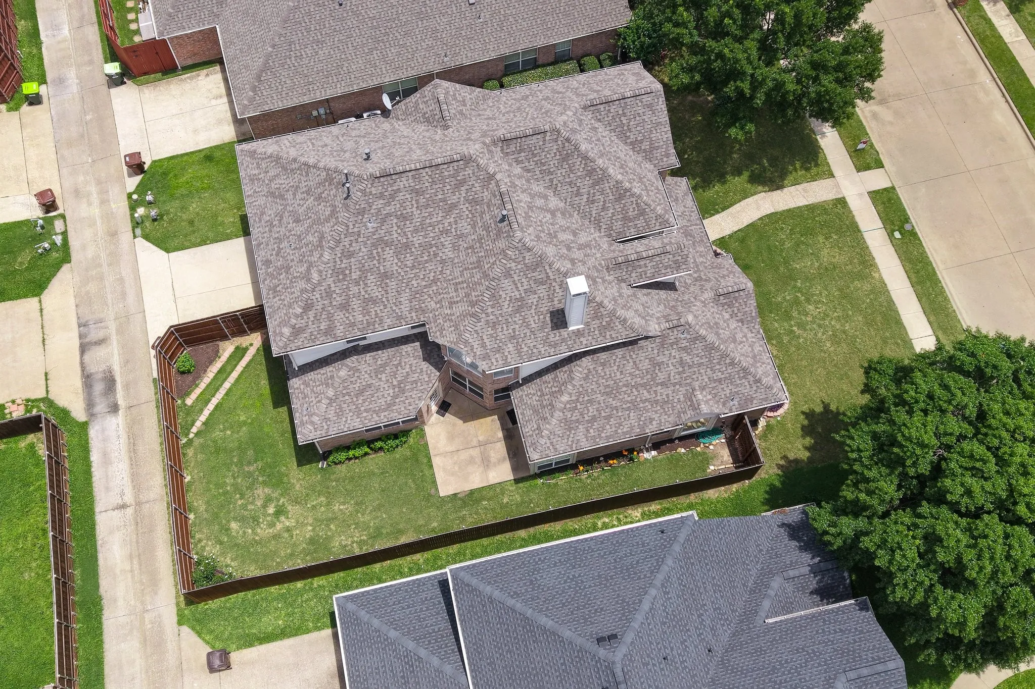 Single Family Residence For Sale in Collin County , 2209 Windy Ridge Court, Plano, Texas 75025, 5 Bedroom, 5 Bathroom, 2 Garage spaces, 3,698 Sqft, built in 1999, mls#21375053, Real Estate Agent in Plano, Homes For Sale in Collin county, Homes For Sale in Plano, Realtor in Plano Texas, Real Estate Brokerage Independent Realty Texas, Luminita Cordes Realtor
