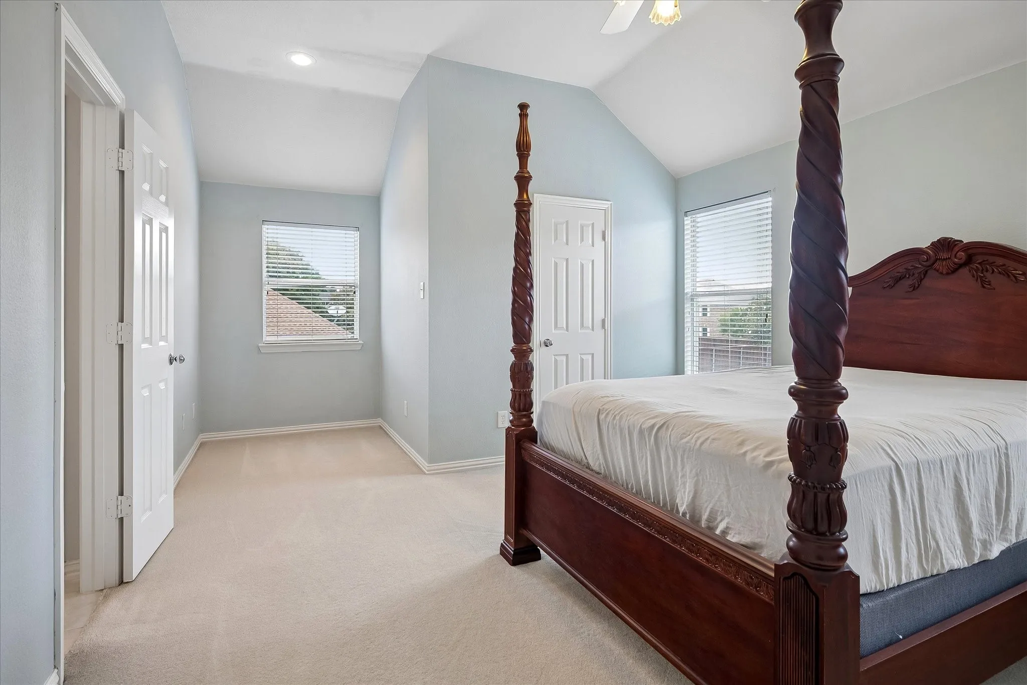 Single Family Residence For Sale in Collin County , 2209 Windy Ridge Court, Plano, Texas 75025, 5 Bedroom, 5 Bathroom, 2 Garage spaces, 3,698 Sqft, built in 1999, mls#21375053, Real Estate Agent in Plano, Homes For Sale in Collin county, Homes For Sale in Plano, Realtor in Plano Texas, Real Estate Brokerage Independent Realty Texas, Luminita Cordes Realtor
