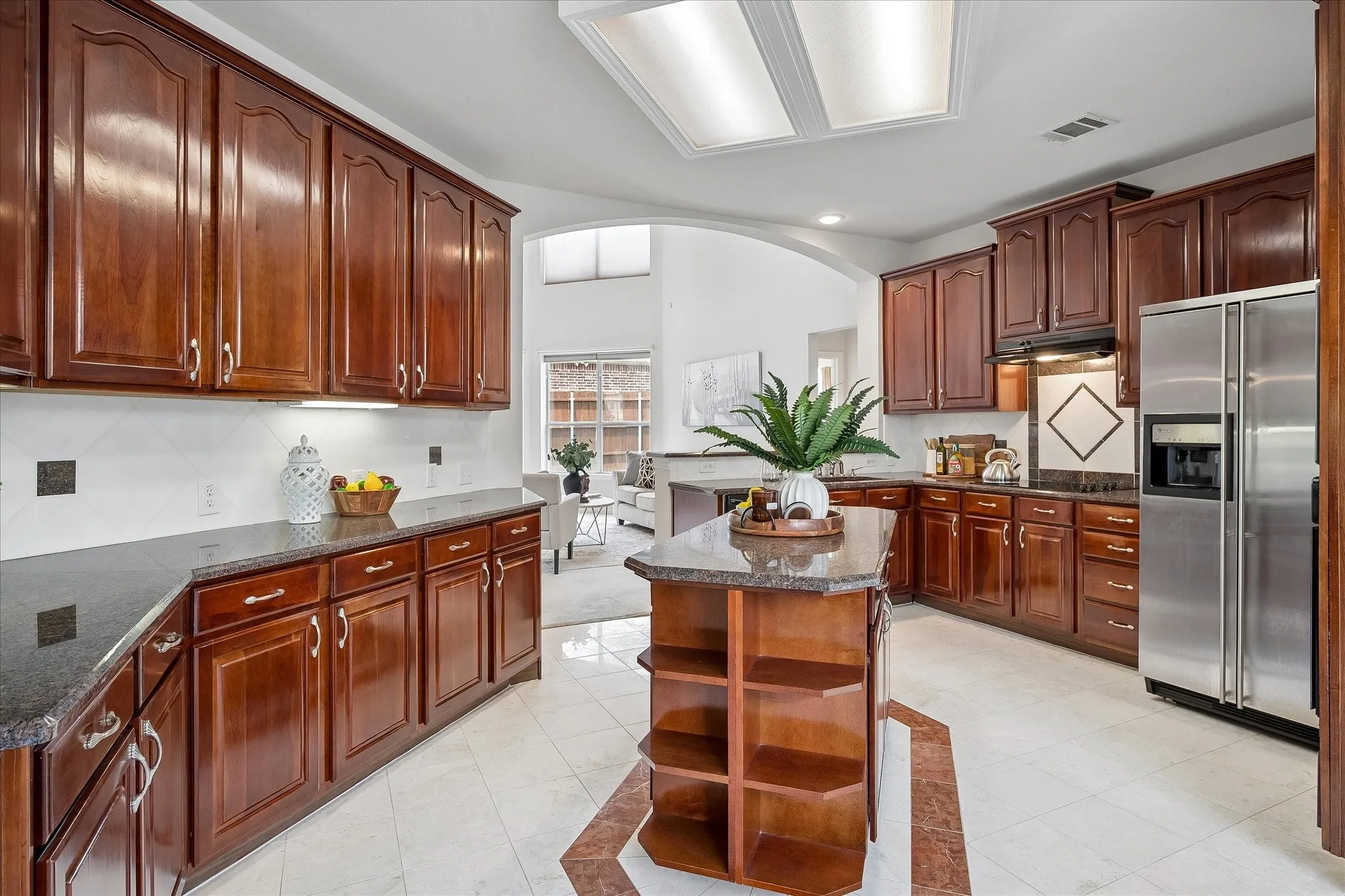 Single Family Residence For Sale in Collin County , 2209 Windy Ridge Court, Plano, Texas 75025, 5 Bedroom, 5 Bathroom, 2 Garage spaces, 3,698 Sqft, built in 1999, mls#21375053, Real Estate Agent in Plano, Homes For Sale in Collin county, Homes For Sale in Plano, Realtor in Plano Texas, Real Estate Brokerage Independent Realty Texas, Luminita Cordes Realtor