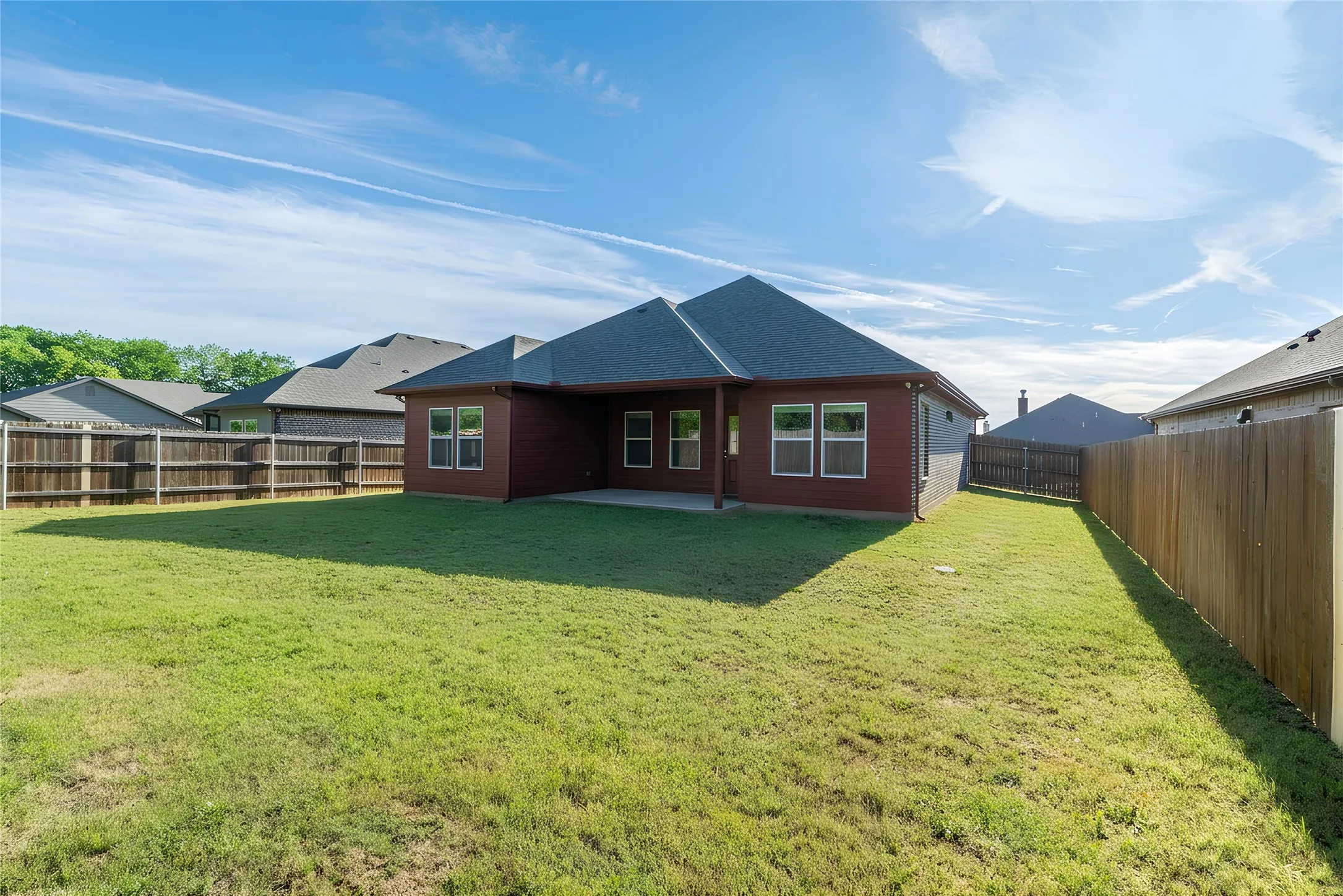 Single Family Residence For Rent in Parker County , 405 Titus Drive, Springtown, Texas 76082, 3 Bedroom, 3 Bathroom, 2 Garage spaces, 1,648 Sqft, built in 2022, mls#21375009, Real Estate Agent in Springtown, Homes For Rent in Parker county, Homes For Rent in Springtown, Realtor in Springtown Texas, Real Estate Brokerage Independent Realty Texas, Luminita Cordes Realtor