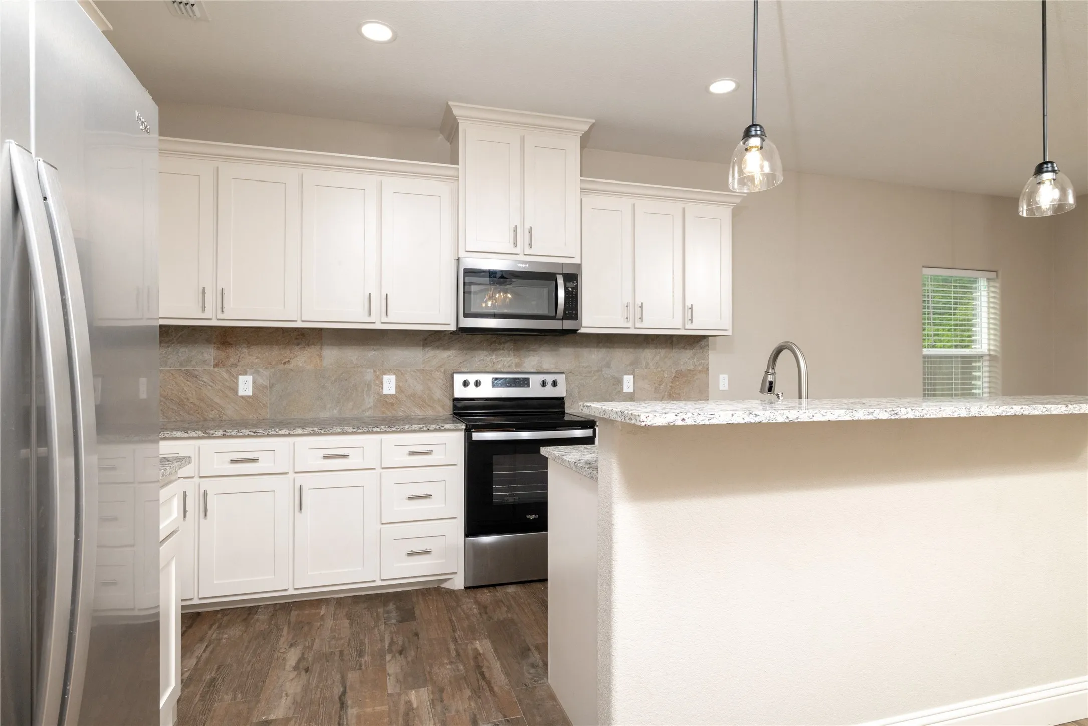Single Family Residence For Rent in Parker County , 405 Titus Drive, Springtown, Texas 76082, 3 Bedroom, 3 Bathroom, 2 Garage spaces, 1,648 Sqft, built in 2022, mls#21375009, Real Estate Agent in Springtown, Homes For Rent in Parker county, Homes For Rent in Springtown, Realtor in Springtown Texas, Real Estate Brokerage Independent Realty Texas, Luminita Cordes Realtor