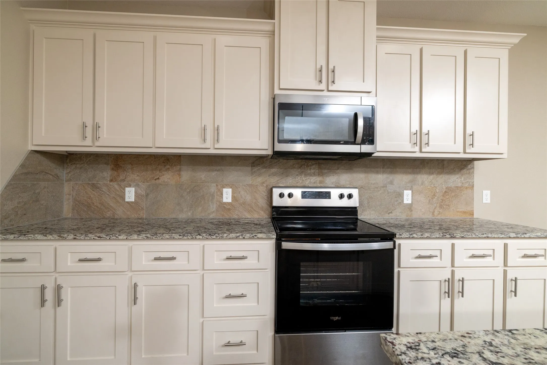 Single Family Residence For Rent in Parker County , 405 Titus Drive, Springtown, Texas 76082, 3 Bedroom, 3 Bathroom, 2 Garage spaces, 1,648 Sqft, built in 2022, mls#21375009, Real Estate Agent in Springtown, Homes For Rent in Parker county, Homes For Rent in Springtown, Realtor in Springtown Texas, Real Estate Brokerage Independent Realty Texas, Luminita Cordes Realtor