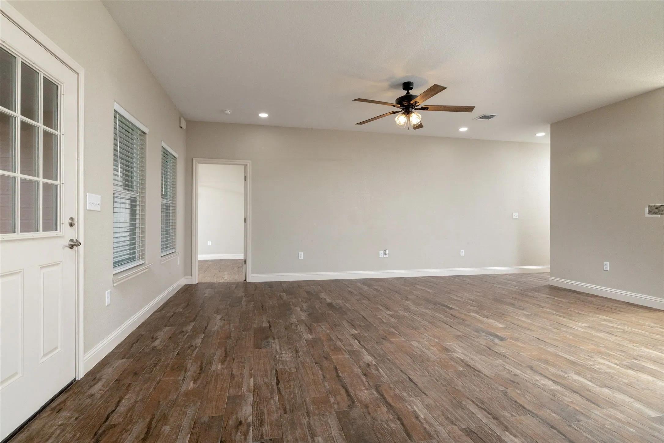 Single Family Residence For Rent in Parker County , 405 Titus Drive, Springtown, Texas 76082, 3 Bedroom, 3 Bathroom, 2 Garage spaces, 1,648 Sqft, built in 2022, mls#21375009, Real Estate Agent in Springtown, Homes For Rent in Parker county, Homes For Rent in Springtown, Realtor in Springtown Texas, Real Estate Brokerage Independent Realty Texas, Luminita Cordes Realtor