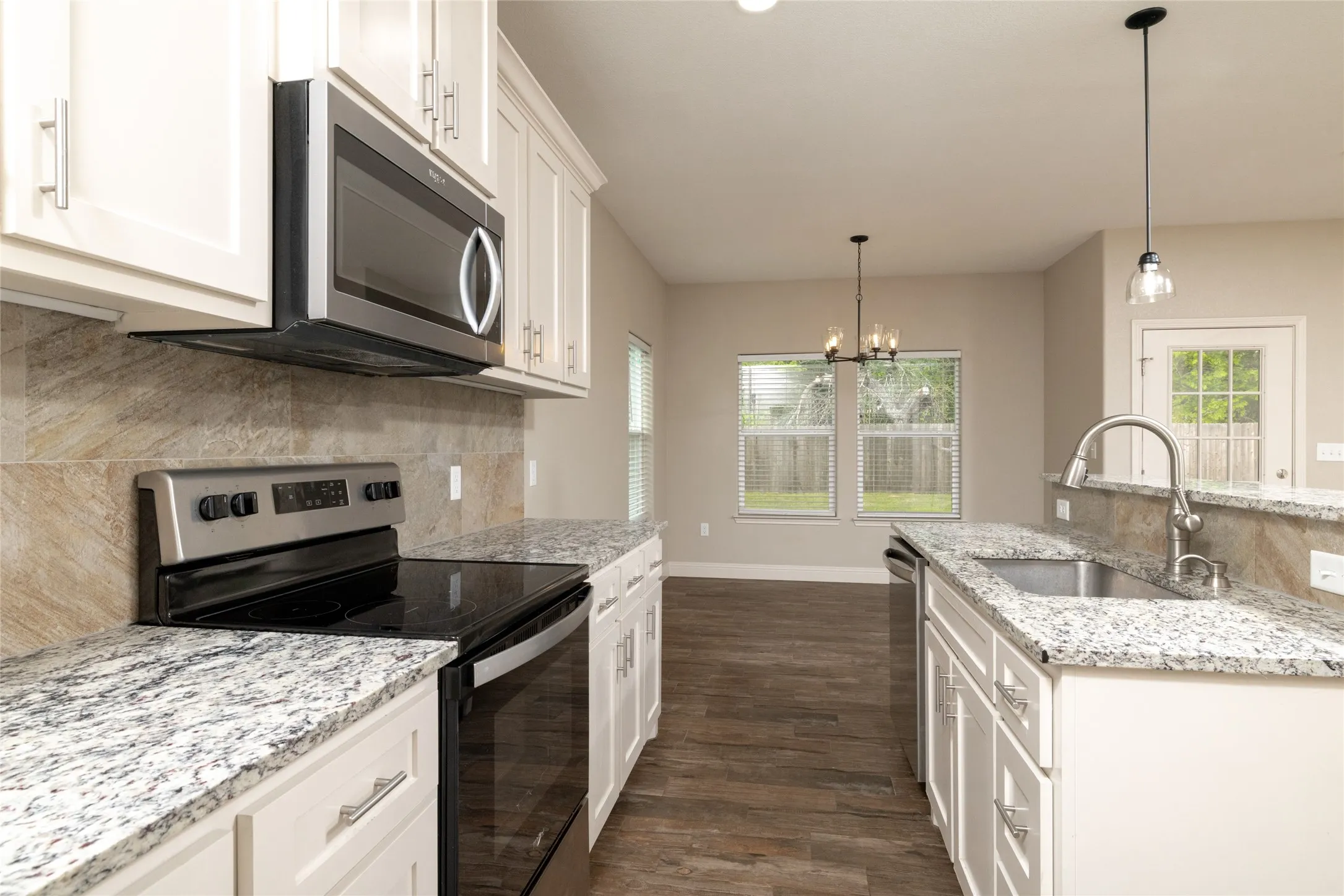 Single Family Residence For Rent in Parker County , 405 Titus Drive, Springtown, Texas 76082, 3 Bedroom, 3 Bathroom, 2 Garage spaces, 1,648 Sqft, built in 2022, mls#21375009, Real Estate Agent in Springtown, Homes For Rent in Parker county, Homes For Rent in Springtown, Realtor in Springtown Texas, Real Estate Brokerage Independent Realty Texas, Luminita Cordes Realtor