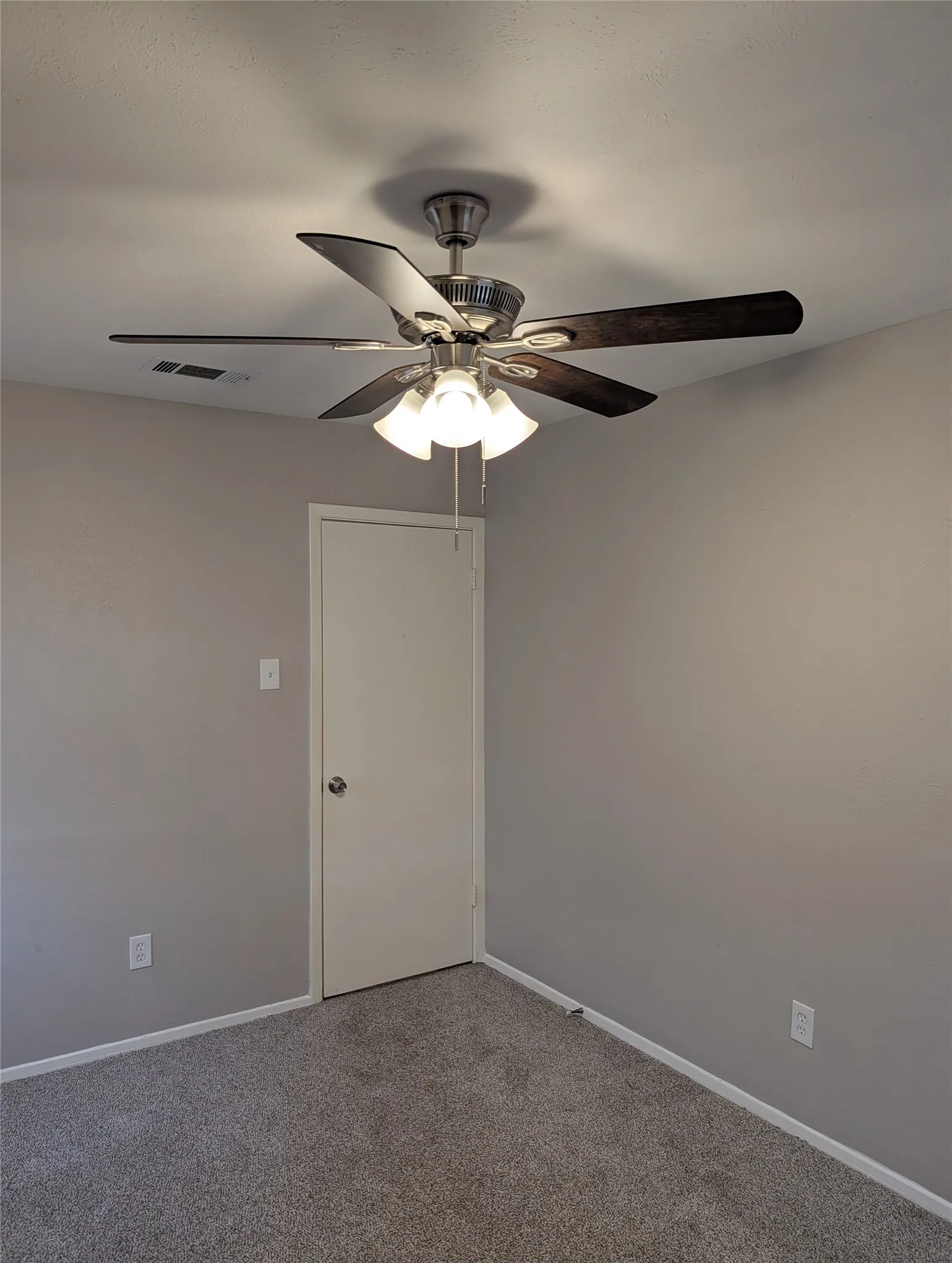 Single Family Residence For Rent in Tarrant County , 245 Rancho Drive, Saginaw, Texas 76179, 3 Bedroom, 2 Bathroom, Garage spaces, 1,740 Sqft, built in 1970, mls#21375063, Real Estate Agent in Saginaw, Homes For Rent in Tarrant county, Homes For Rent in Saginaw, Realtor in Saginaw Texas, Real Estate Brokerage Independent Realty Texas, Luminita Cordes Realtor