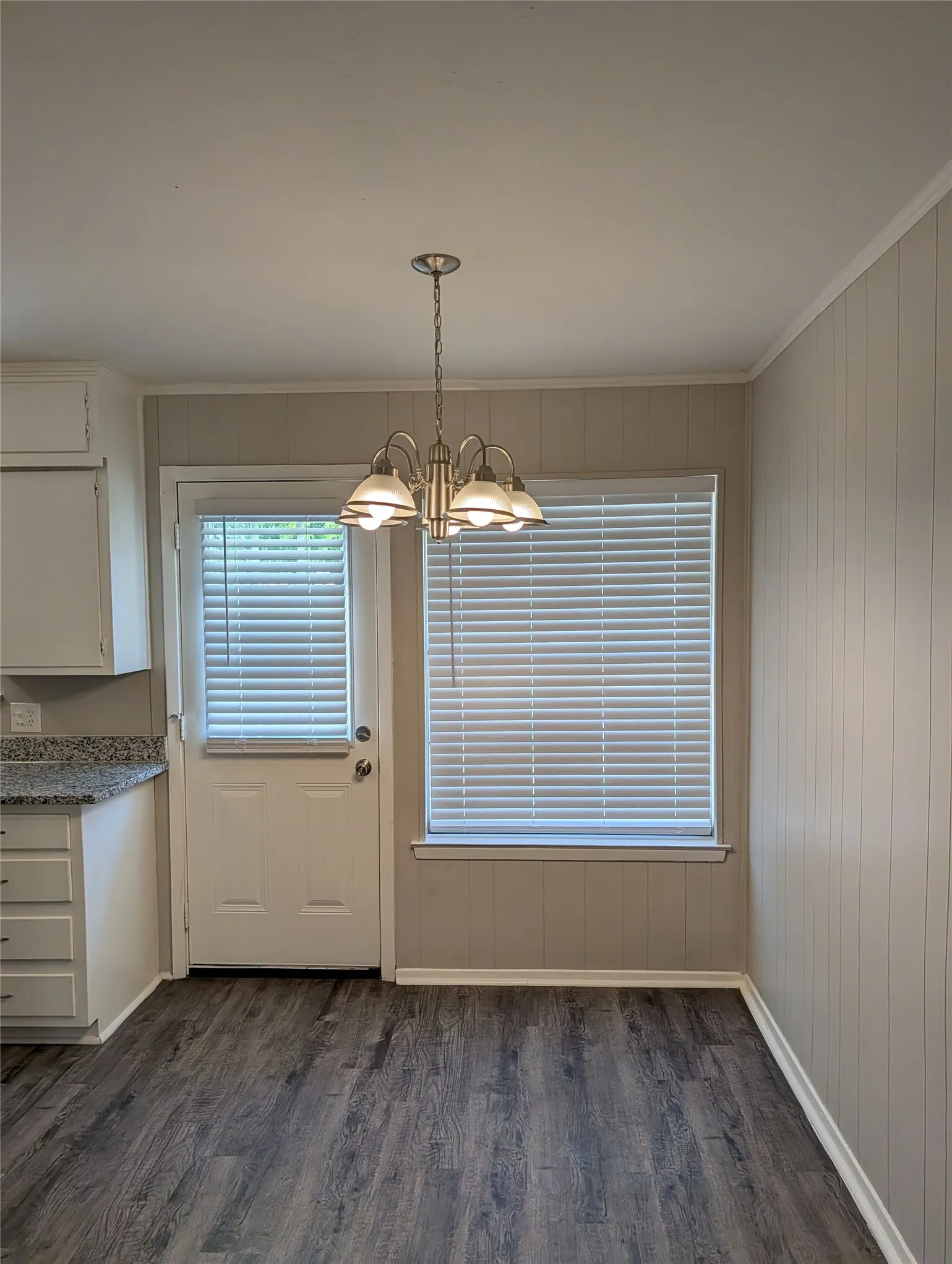 Single Family Residence For Rent in Tarrant County , 245 Rancho Drive, Saginaw, Texas 76179, 3 Bedroom, 2 Bathroom, Garage spaces, 1,740 Sqft, built in 1970, mls#21375063, Real Estate Agent in Saginaw, Homes For Rent in Tarrant county, Homes For Rent in Saginaw, Realtor in Saginaw Texas, Real Estate Brokerage Independent Realty Texas, Luminita Cordes Realtor