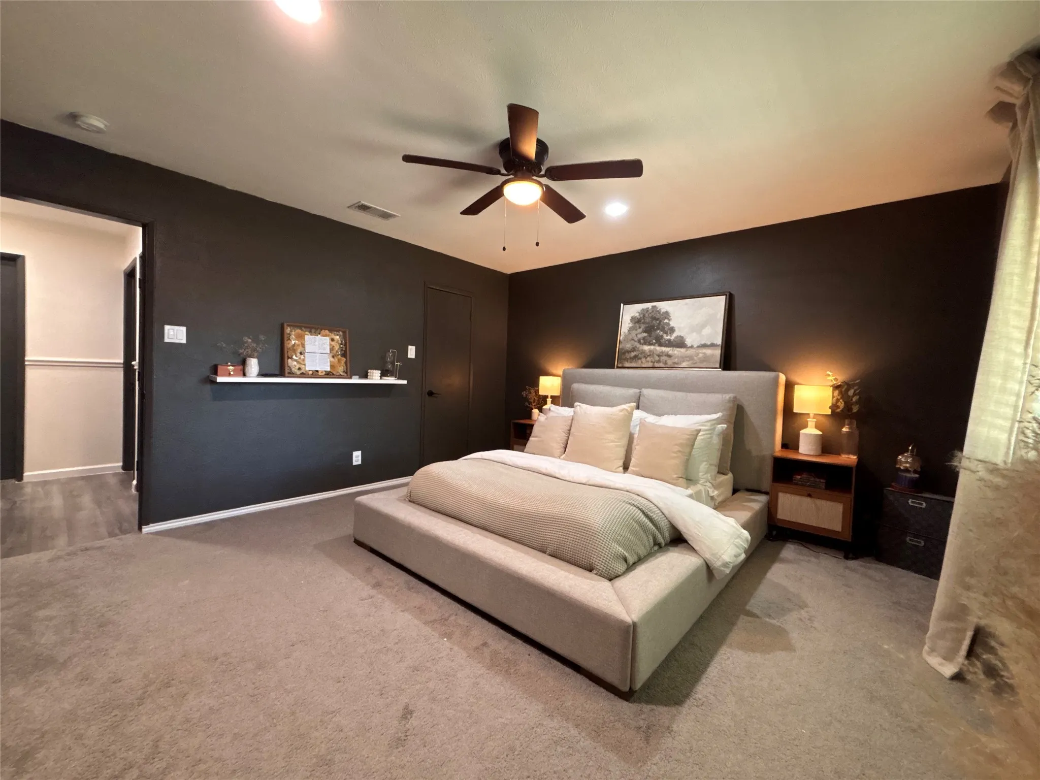 Single Family Residence For Sale in Dallas County , 1609 Lyric Drive, Garland, Texas 75040, 3 Bedroom, 2 Bathroom, 2 Garage spaces, 1,369 Sqft, built in 1977, mls#21373978, Real Estate Agent in Garland, Homes For Sale in Dallas county, Homes For Sale in Garland, Realtor in Garland Texas, Real Estate Brokerage Independent Realty Texas, Luminita Cordes Realtor