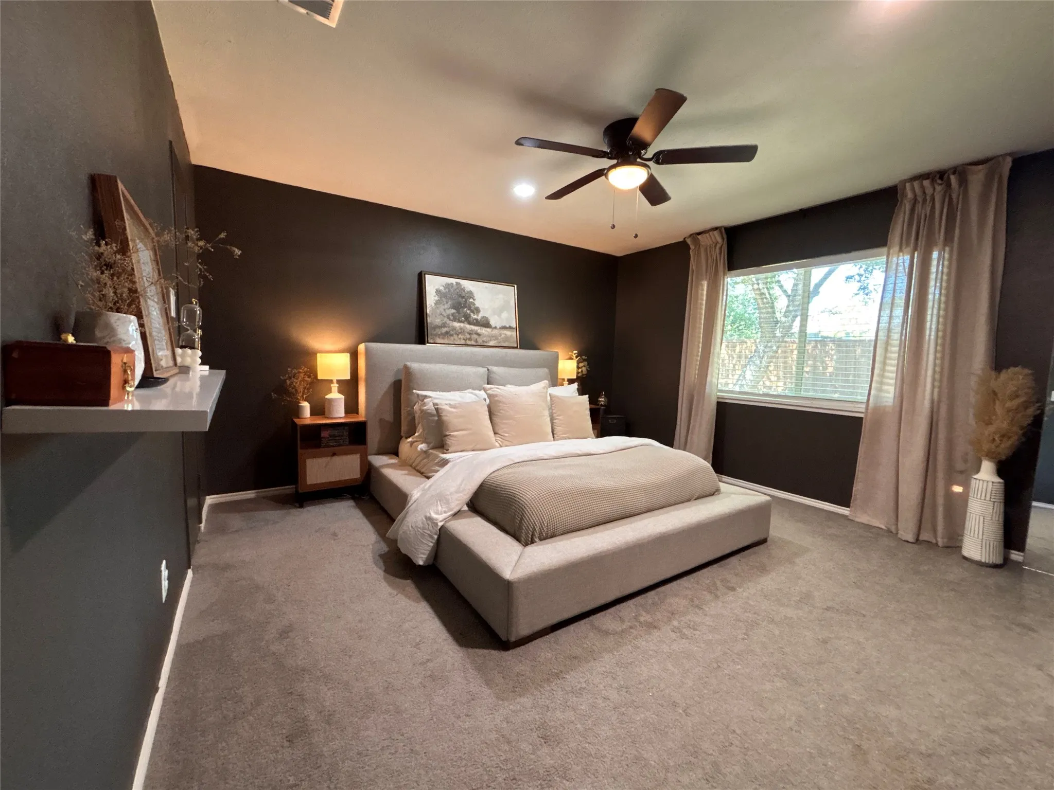 Single Family Residence For Sale in Dallas County , 1609 Lyric Drive, Garland, Texas 75040, 3 Bedroom, 2 Bathroom, 2 Garage spaces, 1,369 Sqft, built in 1977, mls#21373978, Real Estate Agent in Garland, Homes For Sale in Dallas county, Homes For Sale in Garland, Realtor in Garland Texas, Real Estate Brokerage Independent Realty Texas, Luminita Cordes Realtor
