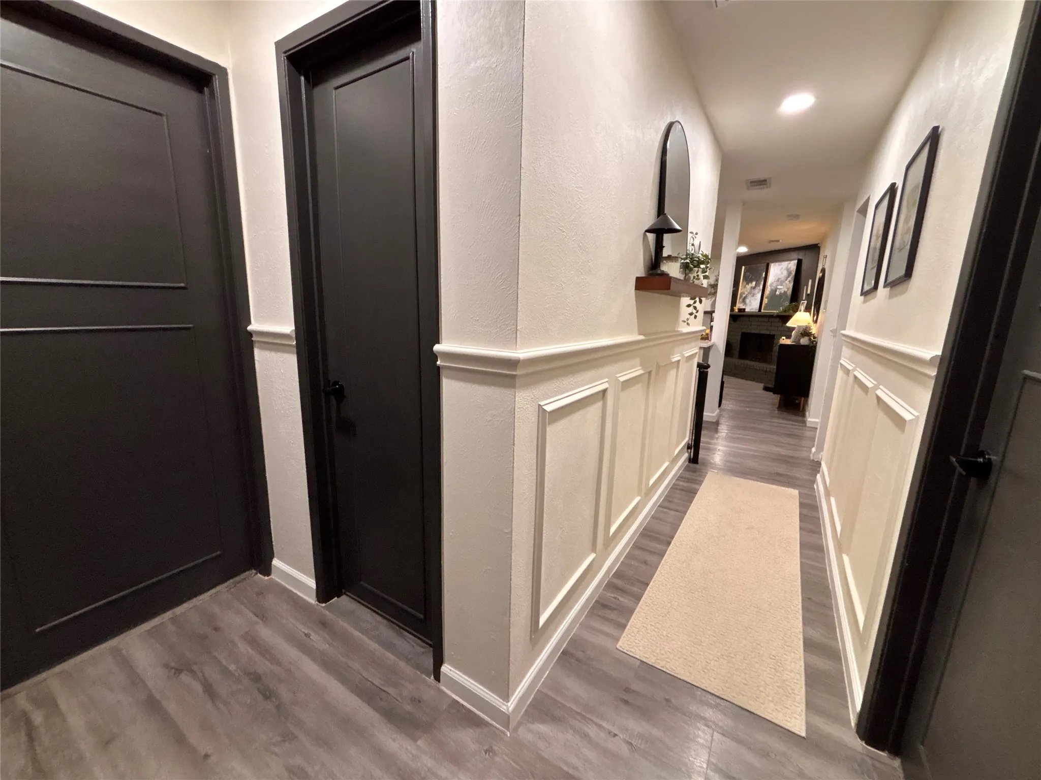 Single Family Residence For Sale in Dallas County , 1609 Lyric Drive, Garland, Texas 75040, 3 Bedroom, 2 Bathroom, 2 Garage spaces, 1,369 Sqft, built in 1977, mls#21373978, Real Estate Agent in Garland, Homes For Sale in Dallas county, Homes For Sale in Garland, Realtor in Garland Texas, Real Estate Brokerage Independent Realty Texas, Luminita Cordes Realtor