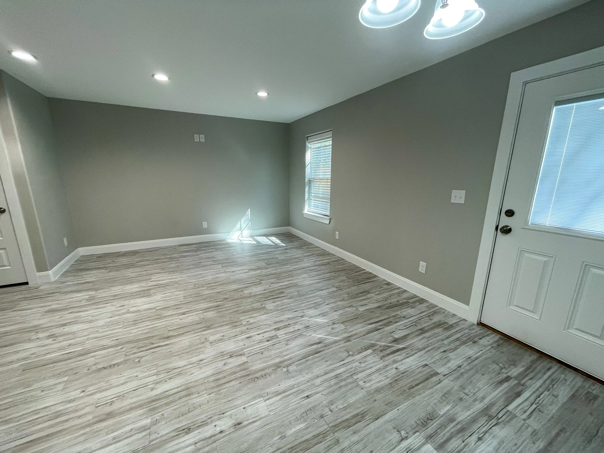 Duplex For Rent in Grayson County , 2624 S Fannin Avenue, Denison, Texas 75020, 3 Bedroom, 3 Bathroom, 1 Garage spaces, 1,322 Sqft, built in 2022, mls#21375071, Real Estate Agent in Denison, Homes For Rent in Grayson county, Homes For Rent in Denison, Realtor in Denison Texas, Real Estate Brokerage Independent Realty Texas, Luminita Cordes Realtor