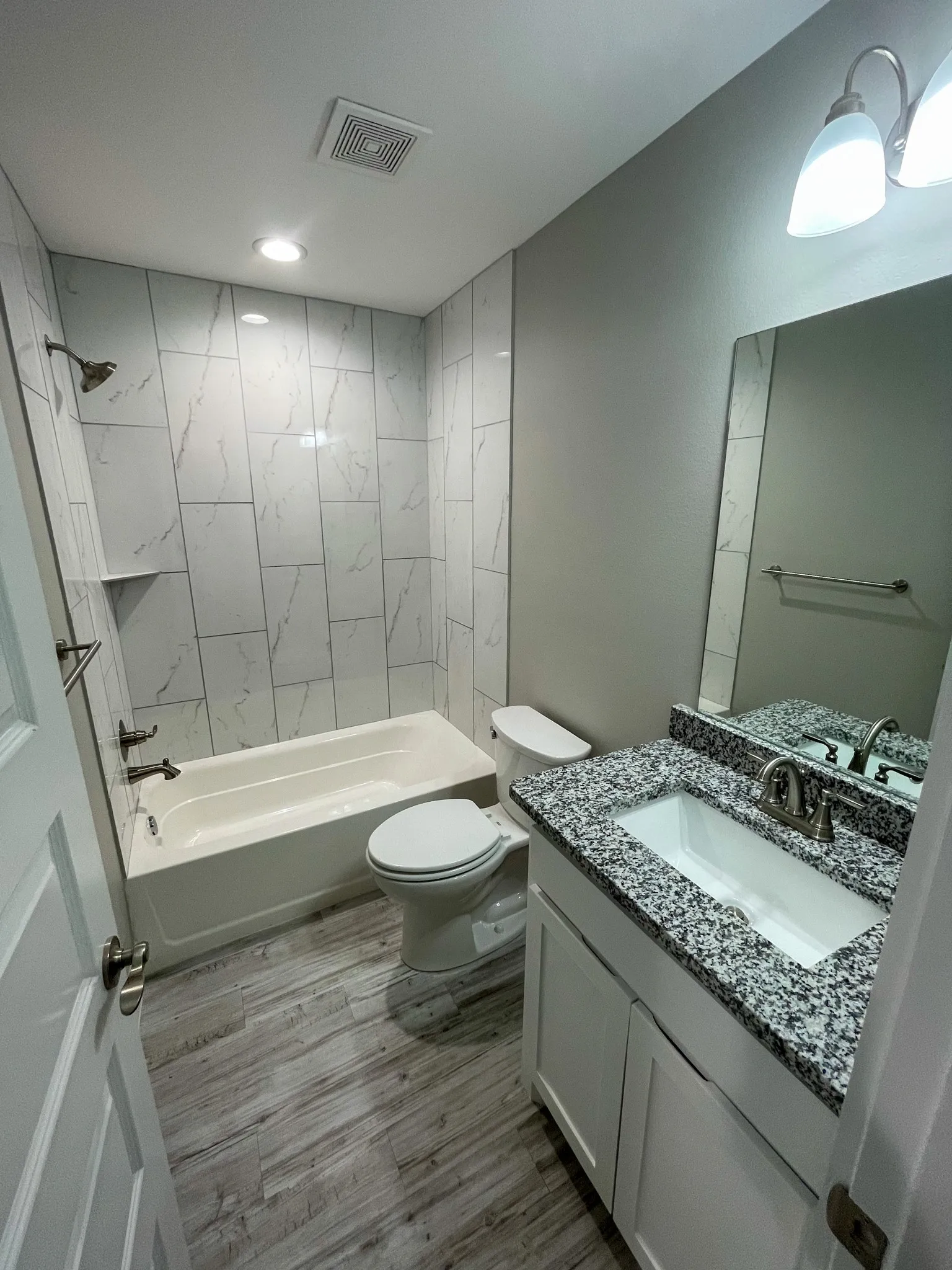 Duplex For Rent in Grayson County , 2624 S Fannin Avenue, Denison, Texas 75020, 3 Bedroom, 3 Bathroom, 1 Garage spaces, 1,322 Sqft, built in 2022, mls#21375071, Real Estate Agent in Denison, Homes For Rent in Grayson county, Homes For Rent in Denison, Realtor in Denison Texas, Real Estate Brokerage Independent Realty Texas, Luminita Cordes Realtor