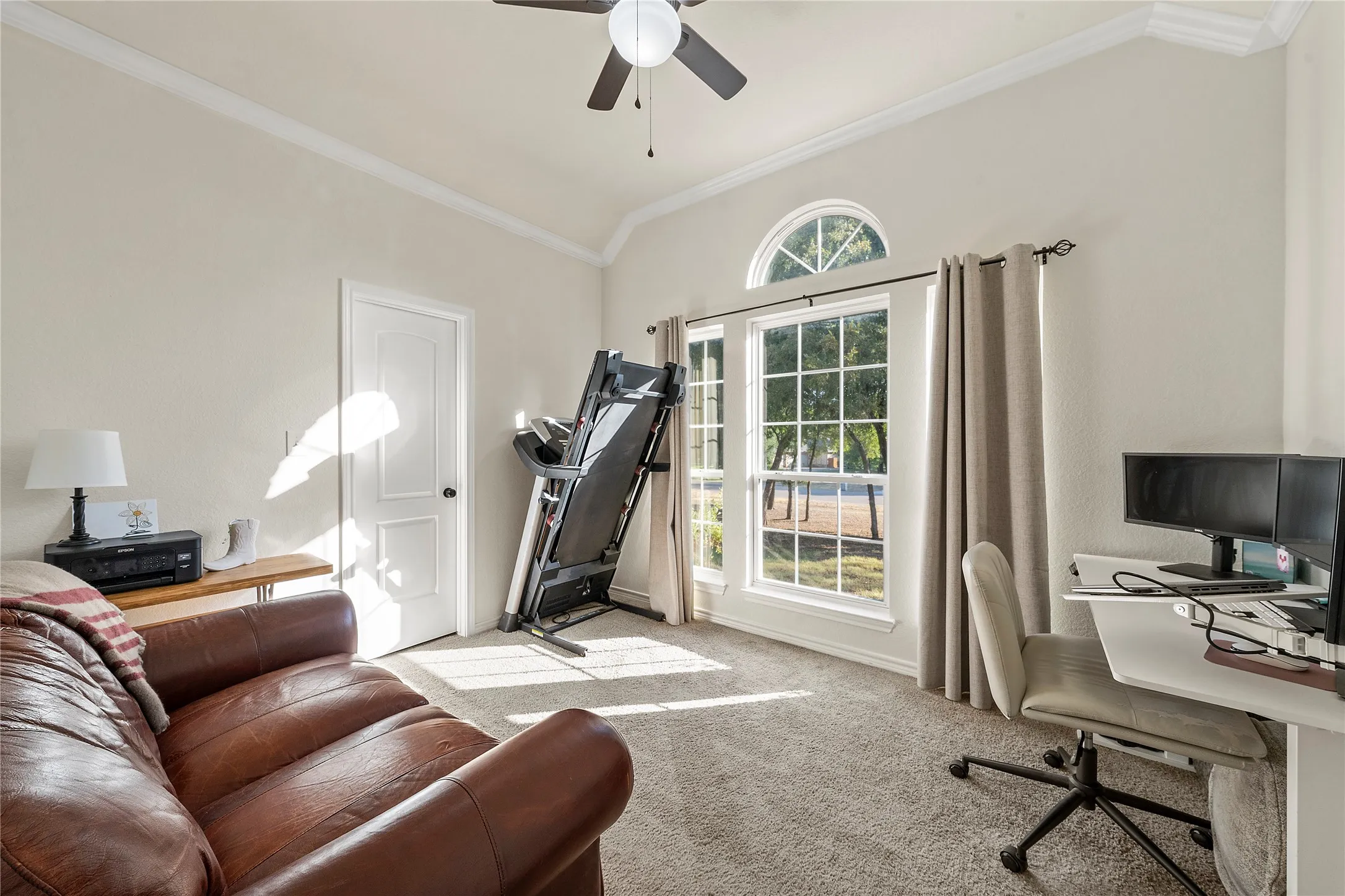 Single Family Residence For Sale in Mc Lennan County , 700 Lost Hunters, China Spring, Texas 76633, 4 Bedroom, 3 Bathroom, 2 Garage spaces, 2,348 Sqft, built in 2005, mls#21374198, Real Estate Agent in China Spring, Homes For Sale in Mc Lennan county, Homes For Sale in China Spring, Realtor in China Spring Texas, Real Estate Brokerage Independent Realty Texas, Luminita Cordes Realtor