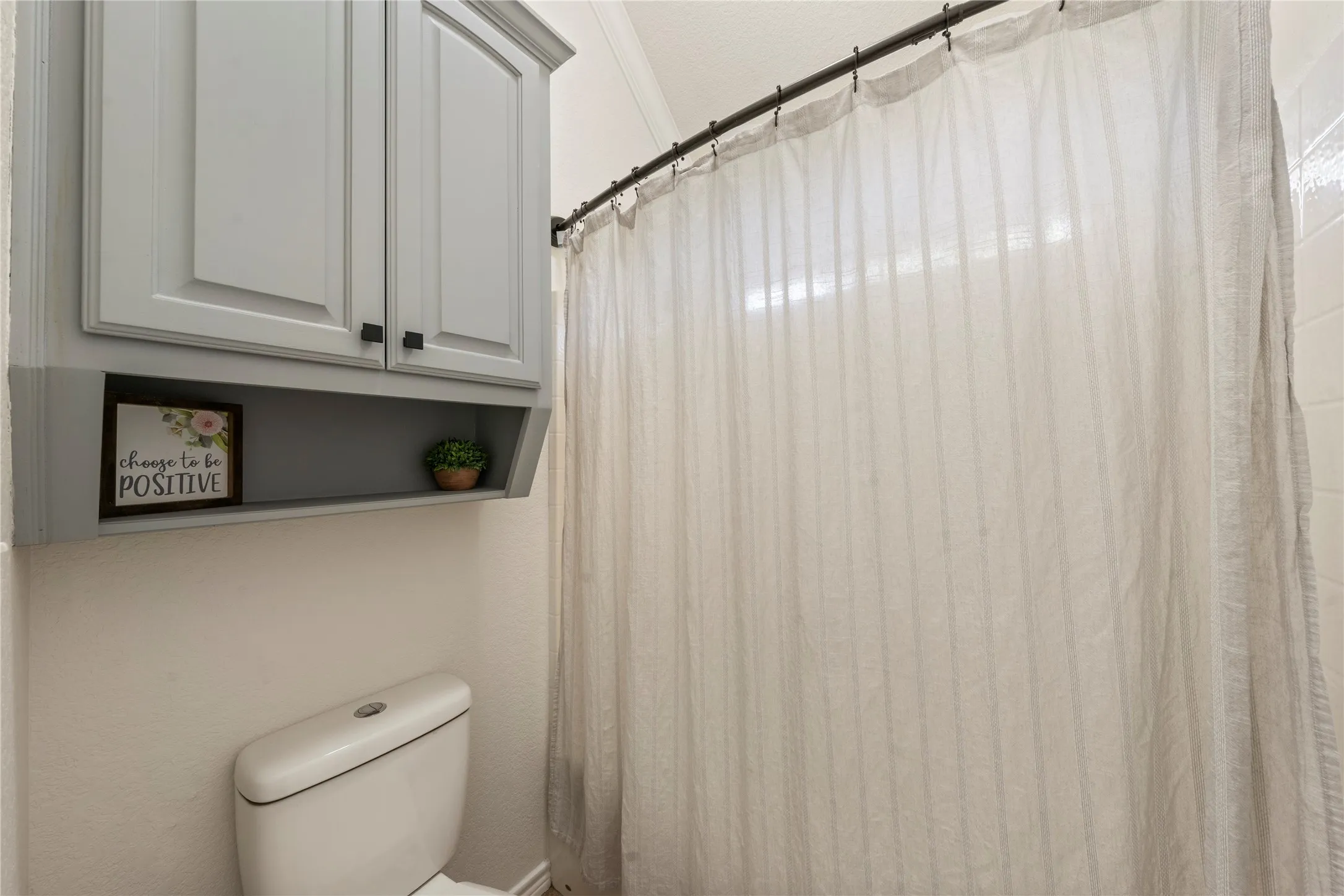 Single Family Residence For Sale in Mc Lennan County , 700 Lost Hunters, China Spring, Texas 76633, 4 Bedroom, 3 Bathroom, 2 Garage spaces, 2,348 Sqft, built in 2005, mls#21374198, Real Estate Agent in China Spring, Homes For Sale in Mc Lennan county, Homes For Sale in China Spring, Realtor in China Spring Texas, Real Estate Brokerage Independent Realty Texas, Luminita Cordes Realtor