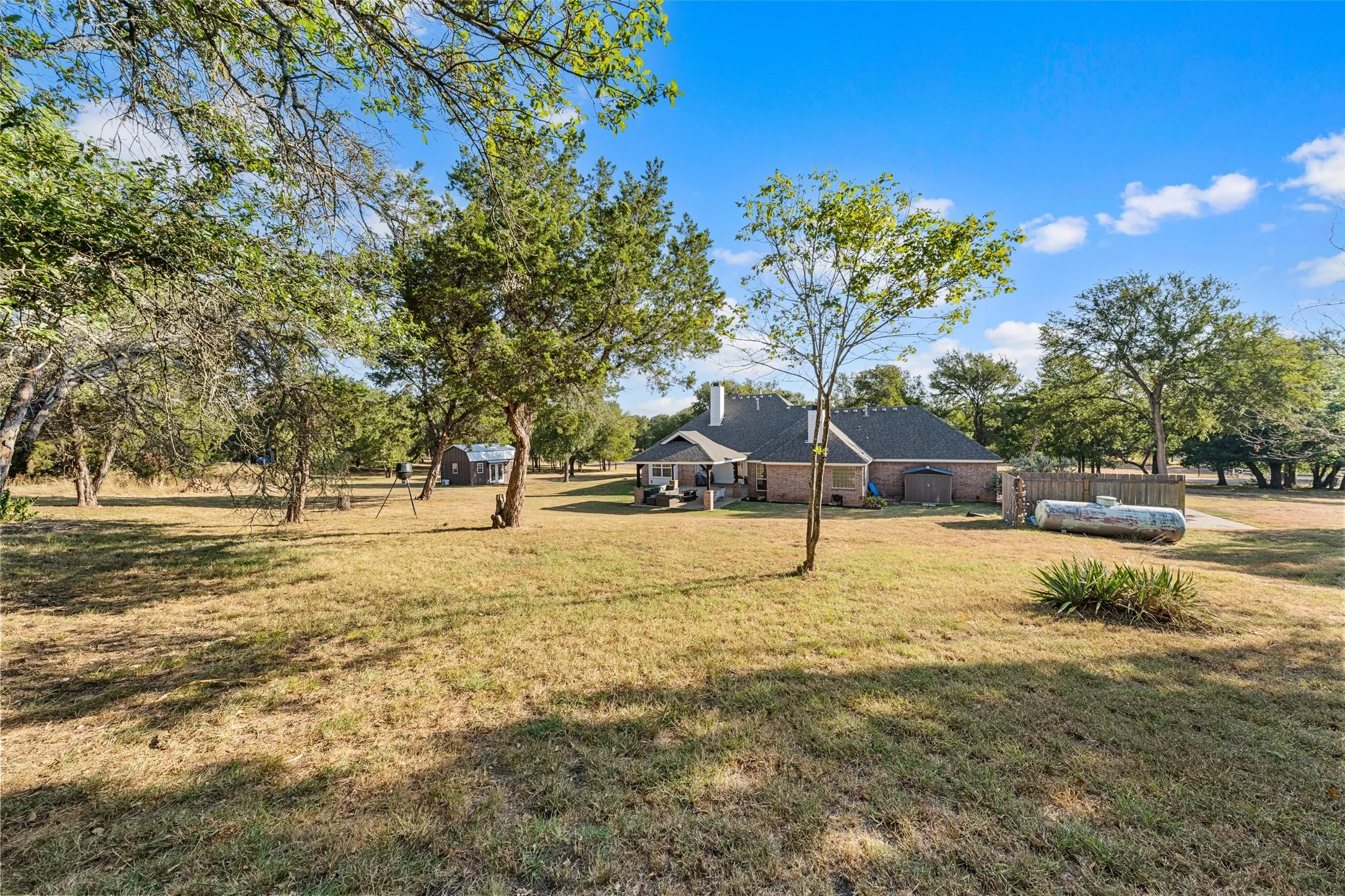 Single Family Residence For Sale in Mc Lennan County , 700 Lost Hunters, China Spring, Texas 76633, 4 Bedroom, 3 Bathroom, 2 Garage spaces, 2,348 Sqft, built in 2005, mls#21374198, Real Estate Agent in China Spring, Homes For Sale in Mc Lennan county, Homes For Sale in China Spring, Realtor in China Spring Texas, Real Estate Brokerage Independent Realty Texas, Luminita Cordes Realtor