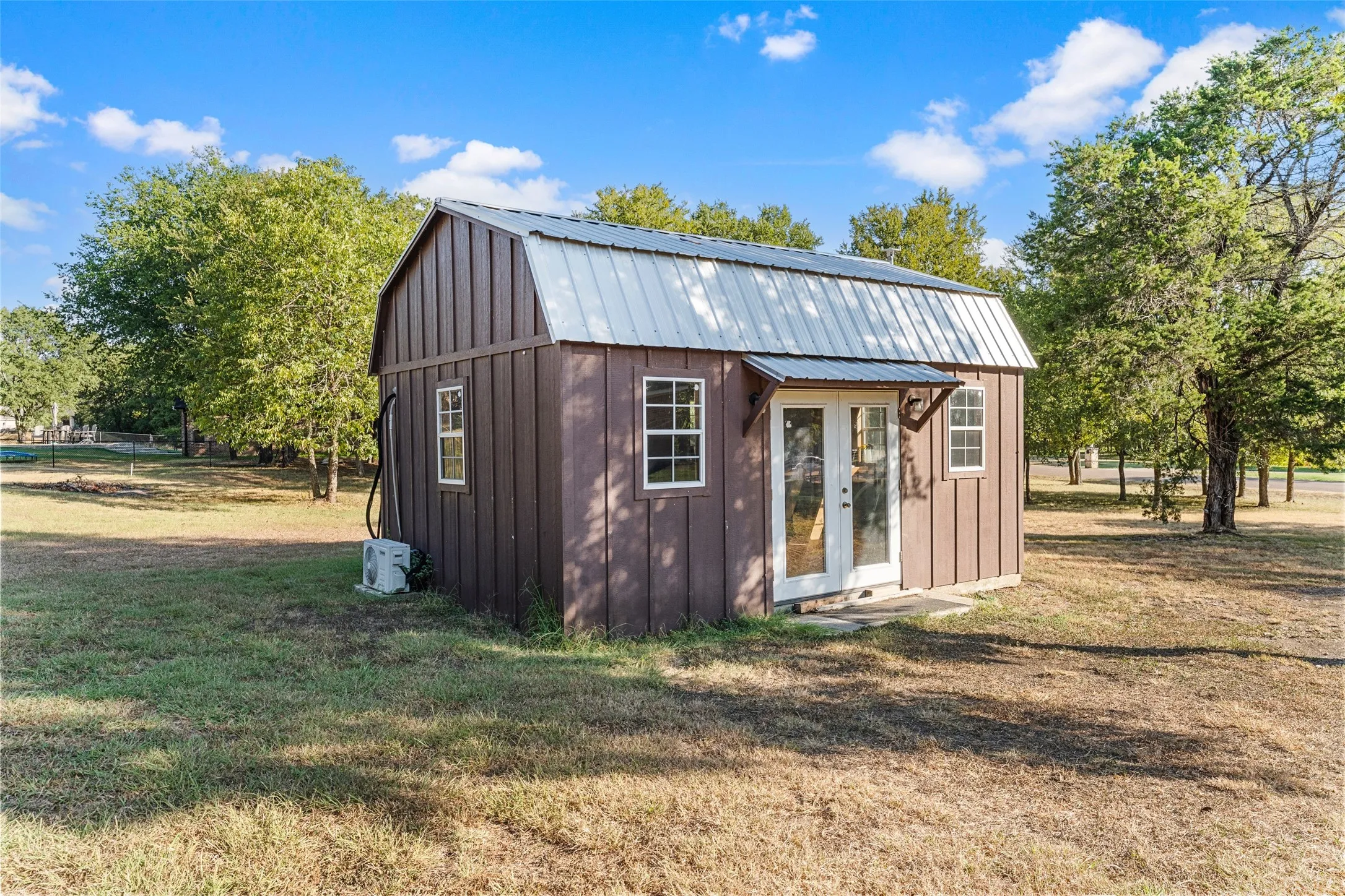 Single Family Residence For Sale in Mc Lennan County , 700 Lost Hunters, China Spring, Texas 76633, 4 Bedroom, 3 Bathroom, 2 Garage spaces, 2,348 Sqft, built in 2005, mls#21374198, Real Estate Agent in China Spring, Homes For Sale in Mc Lennan county, Homes For Sale in China Spring, Realtor in China Spring Texas, Real Estate Brokerage Independent Realty Texas, Luminita Cordes Realtor