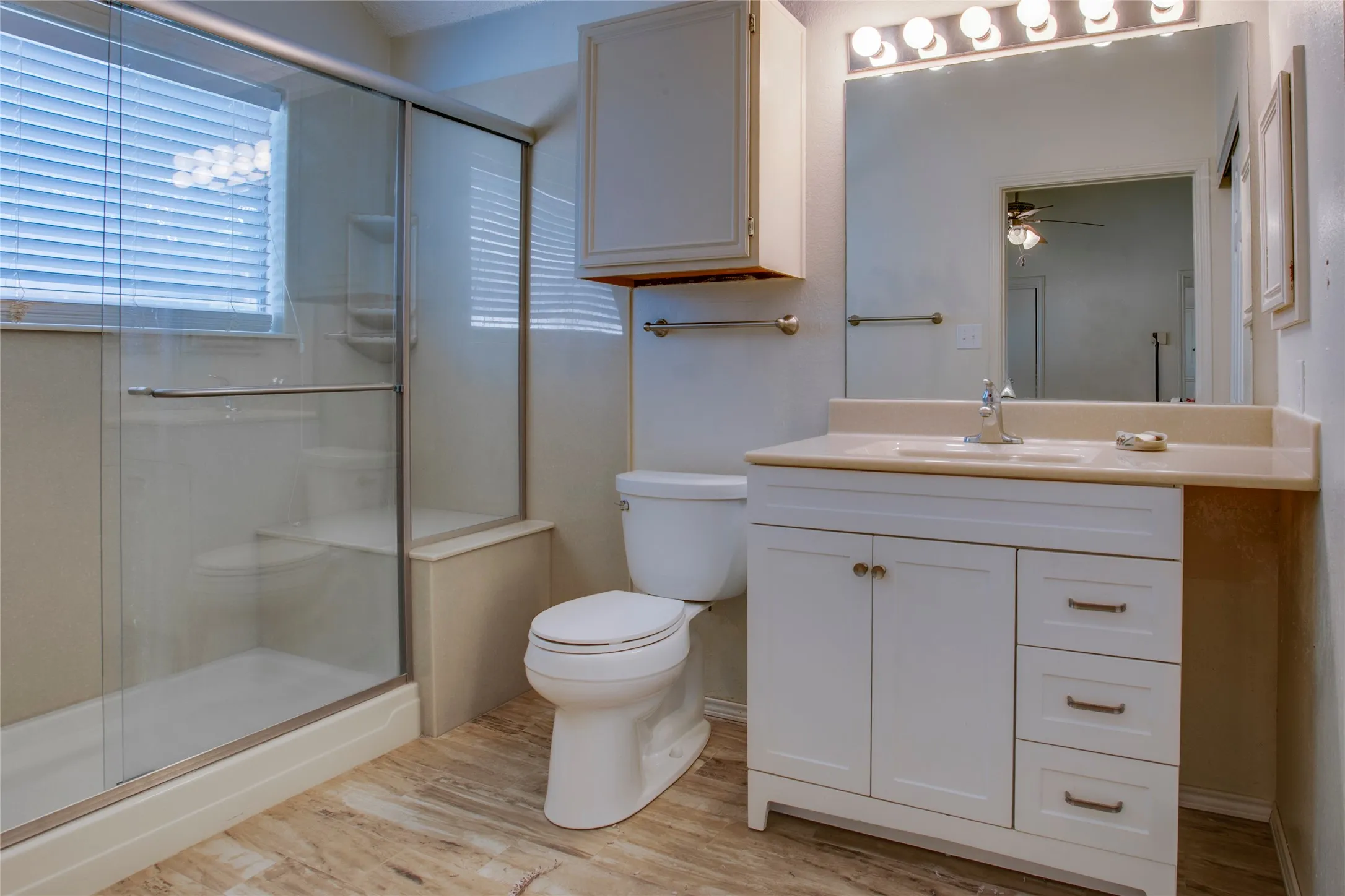 Single Family Residence For Sale in Dallas County , 1114 Brewer Drive, Cedar Hill, Texas 75104, 3 Bedroom, 2 Bathroom, 2 Garage spaces, 1,482 Sqft, built in 1987, mls#21371172, Real Estate Agent in Cedar Hill, Homes For Sale in Dallas county, Homes For Sale in Cedar Hill, Realtor in Cedar Hill Texas, Real Estate Brokerage Independent Realty Texas, Luminita Cordes Realtor