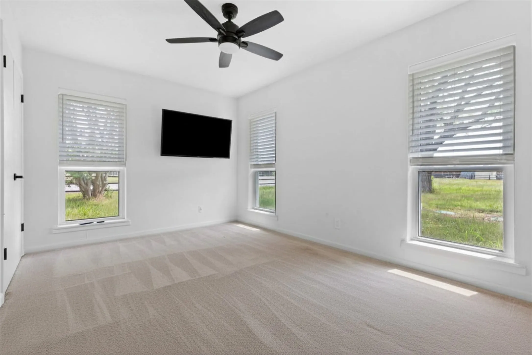 Single Family Residence For Sale in Fannin County , 5772 N State Highway 78, Bonham, Texas 75418, 3 Bedroom, 1 Bathroom, Garage spaces, 1,495 Sqft, built in 1967, mls#21375114, Real Estate Agent in Bonham, Homes For Sale in Fannin county, Homes For Sale in Bonham, Realtor in Bonham Texas, Real Estate Brokerage Independent Realty Texas, Luminita Cordes Realtor
