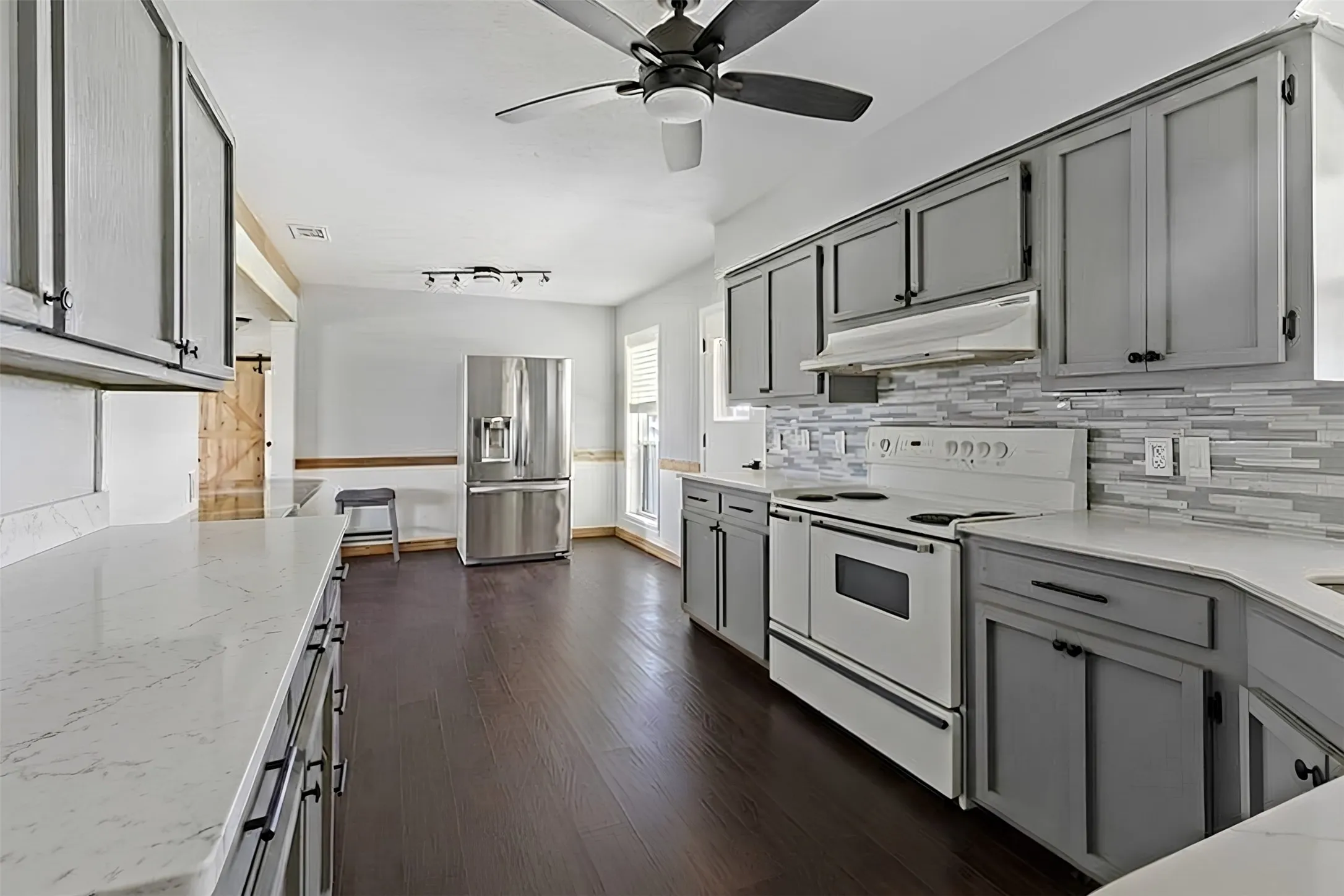 Single Family Residence For Sale in Fannin County , 5772 N State Highway 78, Bonham, Texas 75418, 3 Bedroom, 1 Bathroom, Garage spaces, 1,495 Sqft, built in 1967, mls#21375114, Real Estate Agent in Bonham, Homes For Sale in Fannin county, Homes For Sale in Bonham, Realtor in Bonham Texas, Real Estate Brokerage Independent Realty Texas, Luminita Cordes Realtor