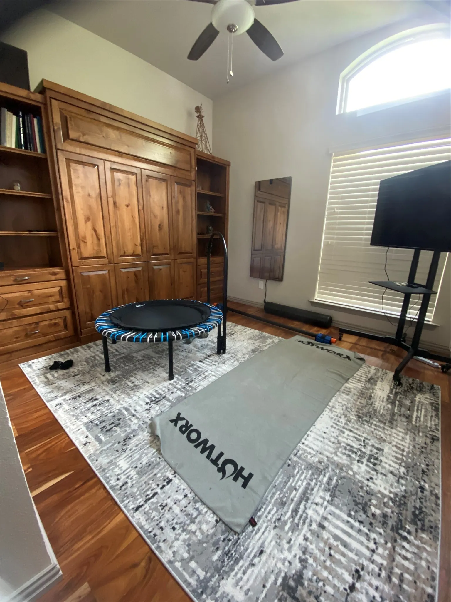 Single Family Residence For Sale in Ellis County , 1631 Greenway Court, Midlothian, Texas 76065, 3 Bedroom, 3 Bathroom, 2 Garage spaces, 1,889 Sqft, built in 1995, mls#21375121, Real Estate Agent in Midlothian, Homes For Sale in Ellis county, Homes For Sale in Midlothian, Realtor in Midlothian Texas, Real Estate Brokerage Independent Realty Texas, Luminita Cordes Realtor