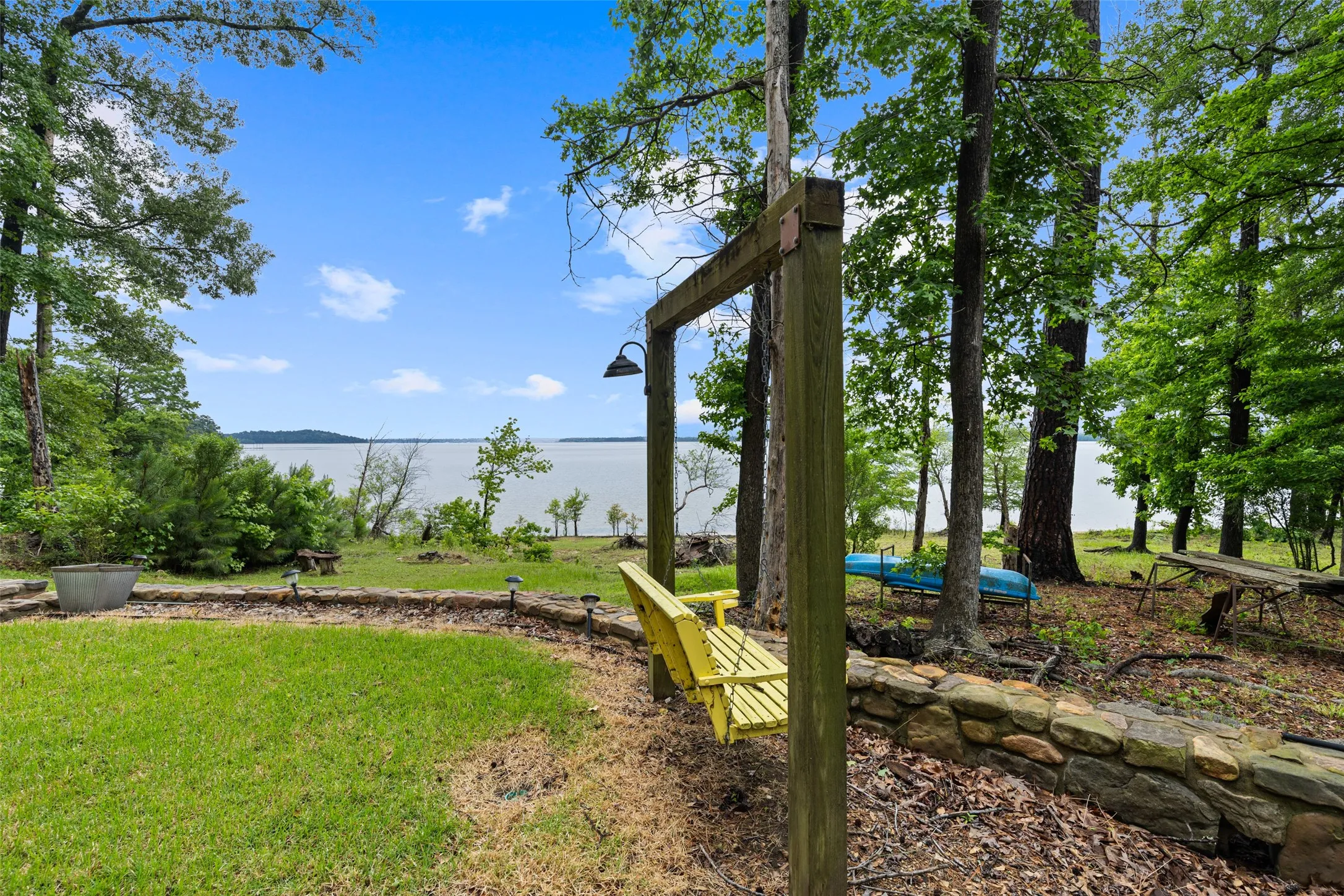 Single Family Residence For Sale in Marion County , 670 Redbud Drive, Avinger, Texas 75630, 2 Bedroom, 2 Bathroom, Garage spaces, 1,500 Sqft, built in 1999, mls#21374771, Real Estate Agent in Avinger, Homes For Sale in Marion county, Homes For Sale in Avinger, Realtor in Avinger Texas, Real Estate Brokerage Independent Realty Texas, Luminita Cordes Realtor