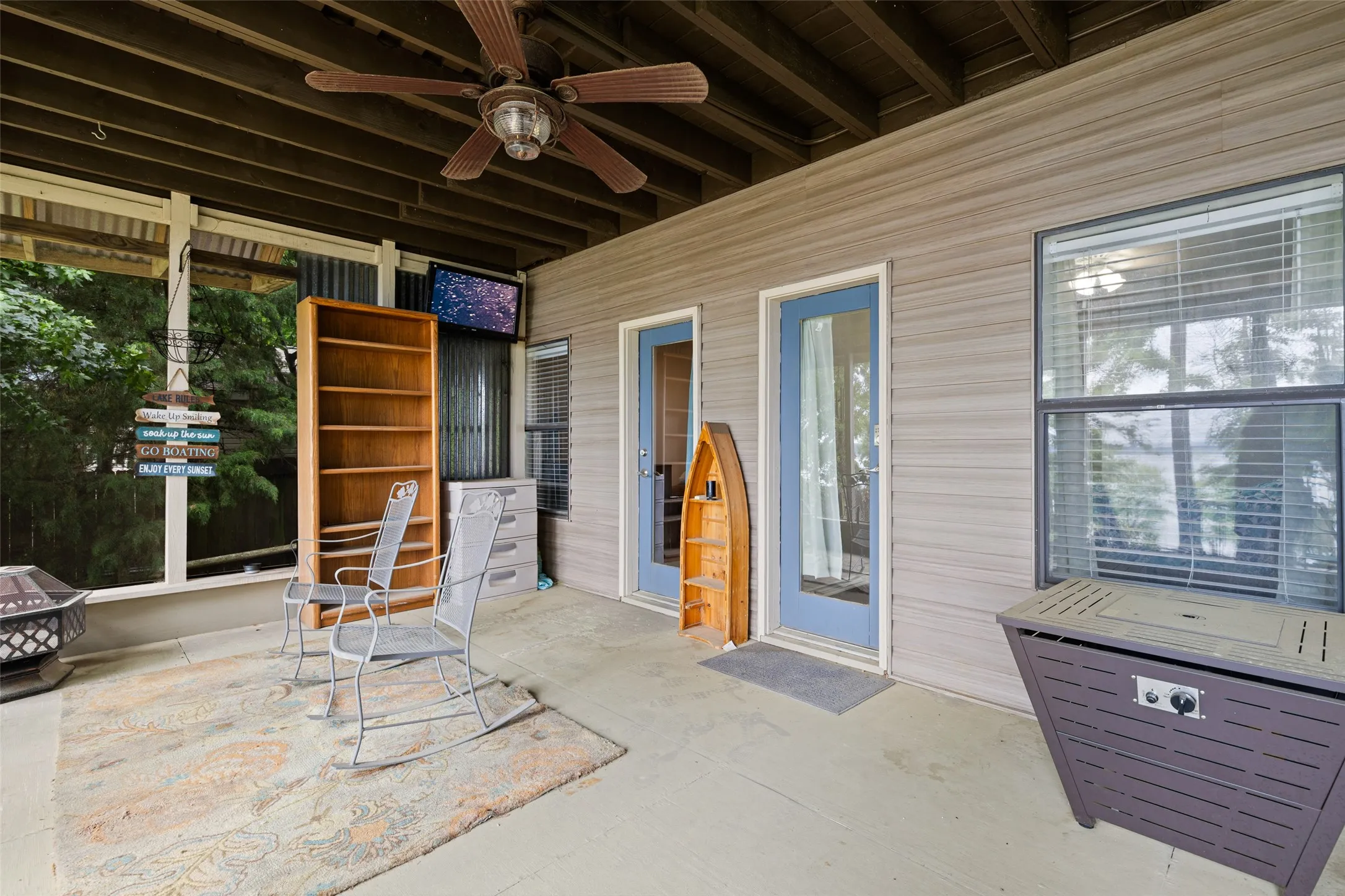 Single Family Residence For Sale in Marion County , 670 Redbud Drive, Avinger, Texas 75630, 2 Bedroom, 2 Bathroom, Garage spaces, 1,500 Sqft, built in 1999, mls#21374771, Real Estate Agent in Avinger, Homes For Sale in Marion county, Homes For Sale in Avinger, Realtor in Avinger Texas, Real Estate Brokerage Independent Realty Texas, Luminita Cordes Realtor