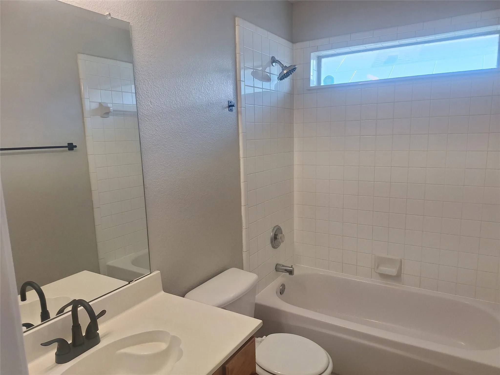 Single Family Residence For Rent in Tarrant County , 3516 Paladin Place, Fort Worth, Texas 76137, 3 Bedroom, 2 Bathroom, 2 Garage spaces, 1,859 Sqft, built in 1998, mls#21375067, Real Estate Agent in Fort Worth, Homes For Rent in Tarrant county, Homes For Rent in Fort Worth, Realtor in Fort Worth Texas, Real Estate Brokerage Independent Realty Texas, Luminita Cordes Realtor