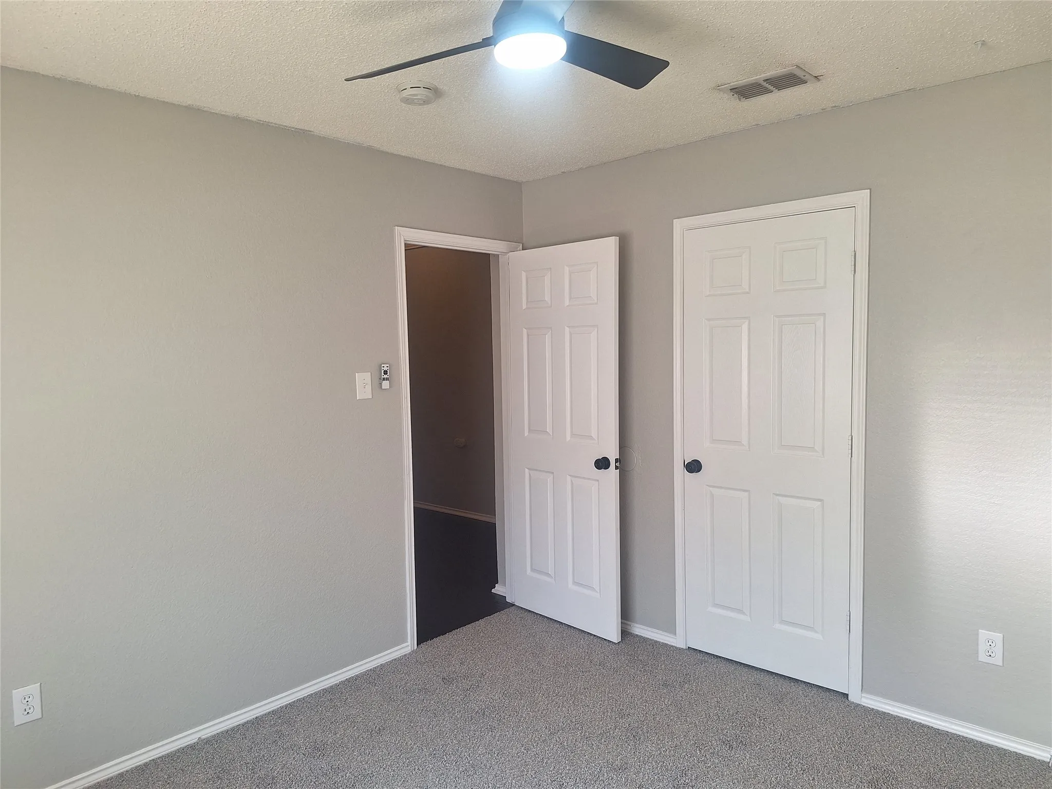 Single Family Residence For Rent in Tarrant County , 3516 Paladin Place, Fort Worth, Texas 76137, 3 Bedroom, 2 Bathroom, 2 Garage spaces, 1,859 Sqft, built in 1998, mls#21375067, Real Estate Agent in Fort Worth, Homes For Rent in Tarrant county, Homes For Rent in Fort Worth, Realtor in Fort Worth Texas, Real Estate Brokerage Independent Realty Texas, Luminita Cordes Realtor