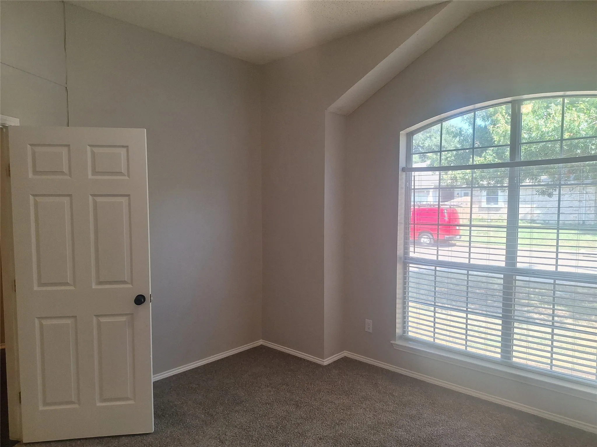 Single Family Residence For Rent in Tarrant County , 3516 Paladin Place, Fort Worth, Texas 76137, 3 Bedroom, 2 Bathroom, 2 Garage spaces, 1,859 Sqft, built in 1998, mls#21375067, Real Estate Agent in Fort Worth, Homes For Rent in Tarrant county, Homes For Rent in Fort Worth, Realtor in Fort Worth Texas, Real Estate Brokerage Independent Realty Texas, Luminita Cordes Realtor