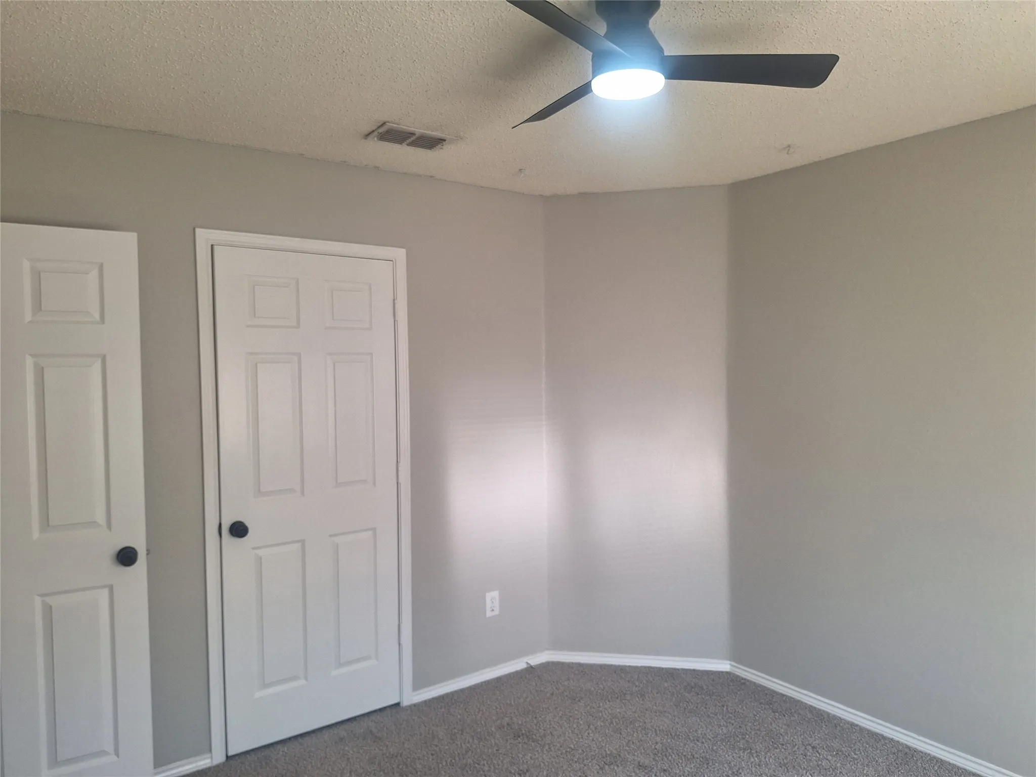Single Family Residence For Rent in Tarrant County , 3516 Paladin Place, Fort Worth, Texas 76137, 3 Bedroom, 2 Bathroom, 2 Garage spaces, 1,859 Sqft, built in 1998, mls#21375067, Real Estate Agent in Fort Worth, Homes For Rent in Tarrant county, Homes For Rent in Fort Worth, Realtor in Fort Worth Texas, Real Estate Brokerage Independent Realty Texas, Luminita Cordes Realtor