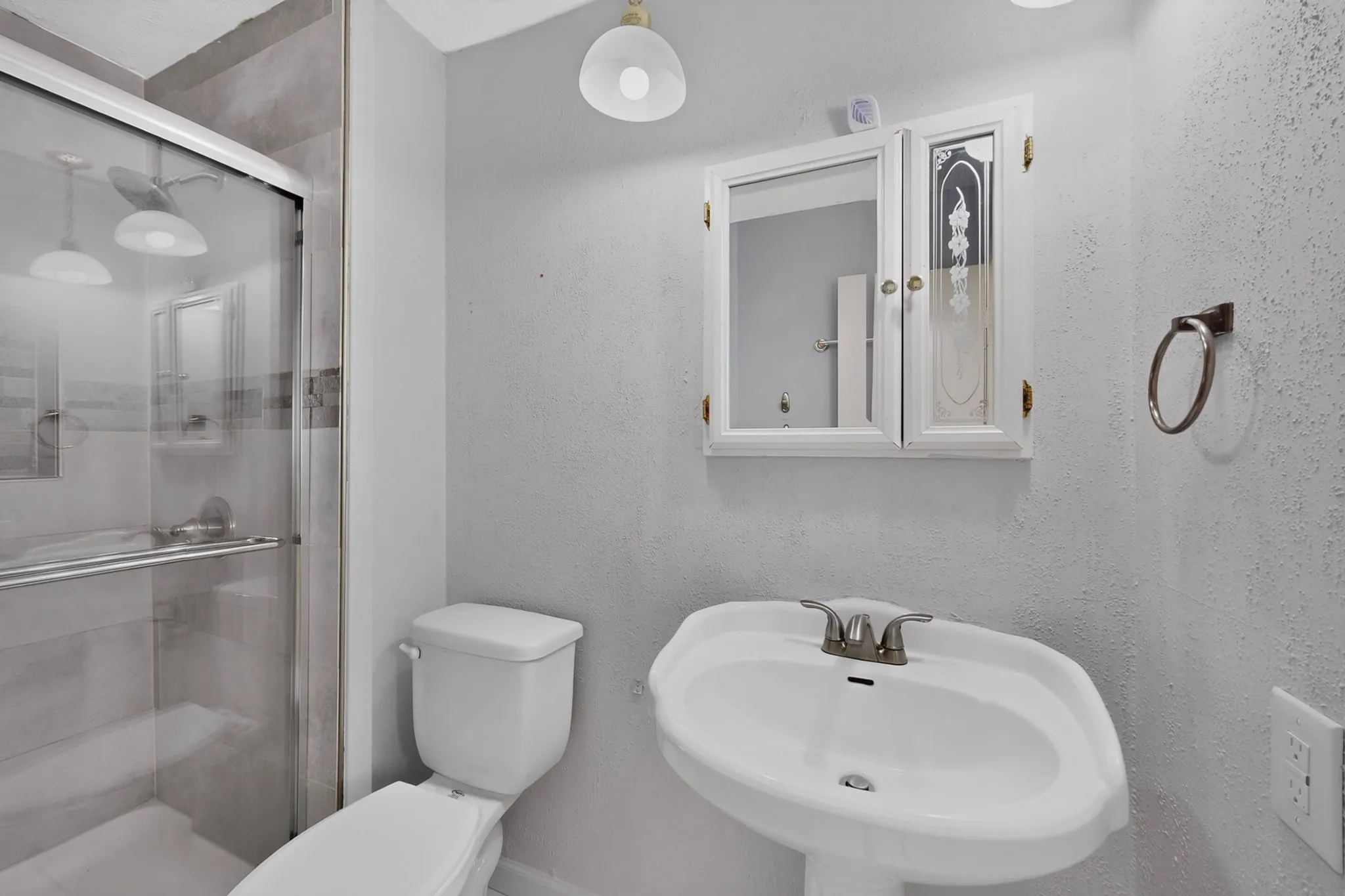 Single Family Residence For Sale in Dallas County , 3310 Magnolia Court, Rowlett, Texas 75089, 3 Bedroom, 2 Bathroom, 2 Garage spaces, 1,600 Sqft, built in 1975, mls#21373722, Real Estate Agent in Rowlett, Homes For Sale in Dallas county, Homes For Sale in Rowlett, Realtor in Rowlett Texas, Real Estate Brokerage Independent Realty Texas, Luminita Cordes Realtor