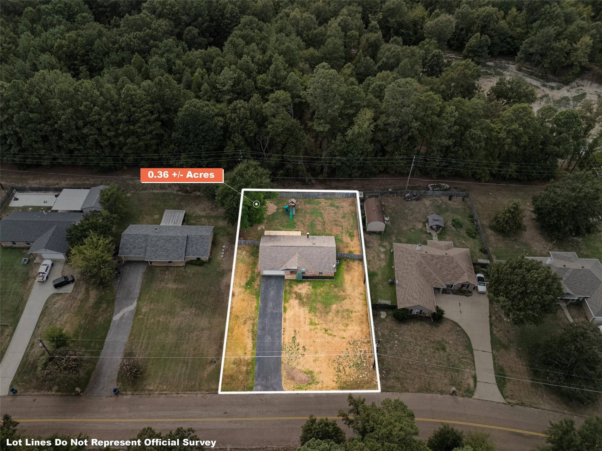 Single Family Residence For Sale in Gregg County , 311 Hillshore Drive, Longview, Texas 75605, 3 Bedroom, 2 Bathroom, 2 Garage spaces, 1,328 Sqft, built in 1982, mls#21375138, Real Estate Agent in Longview, Homes For Sale in Gregg county, Homes For Sale in Longview, Realtor in Longview Texas, Real Estate Brokerage Independent Realty Texas, Luminita Cordes Realtor
