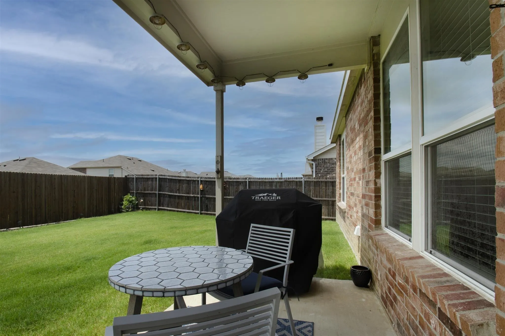 Single Family Residence For Rent in Denton County , 3124 Walker Creek Drive, Little Elm, Texas 75068, 3 Bedroom, 2 Bathroom, 2 Garage spaces, 1,650 Sqft, built in 2017, mls#21375120, Real Estate Agent in Little Elm, Homes For Rent in Denton county, Homes For Rent in Little Elm, Realtor in Little Elm Texas, Real Estate Brokerage Independent Realty Texas, Luminita Cordes Realtor