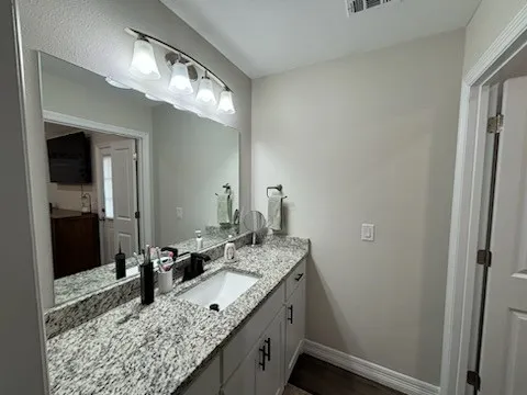 Single Family Residence For Rent in Grayson County , 430 E Hull Street, Denison, Texas 75021, 3 Bedroom, 2 Bathroom, Garage spaces, 1,252 Sqft, built in 2021, mls#21375117, Real Estate Agent in Denison, Homes For Rent in Grayson county, Homes For Rent in Denison, Realtor in Denison Texas, Real Estate Brokerage Independent Realty Texas, Luminita Cordes Realtor