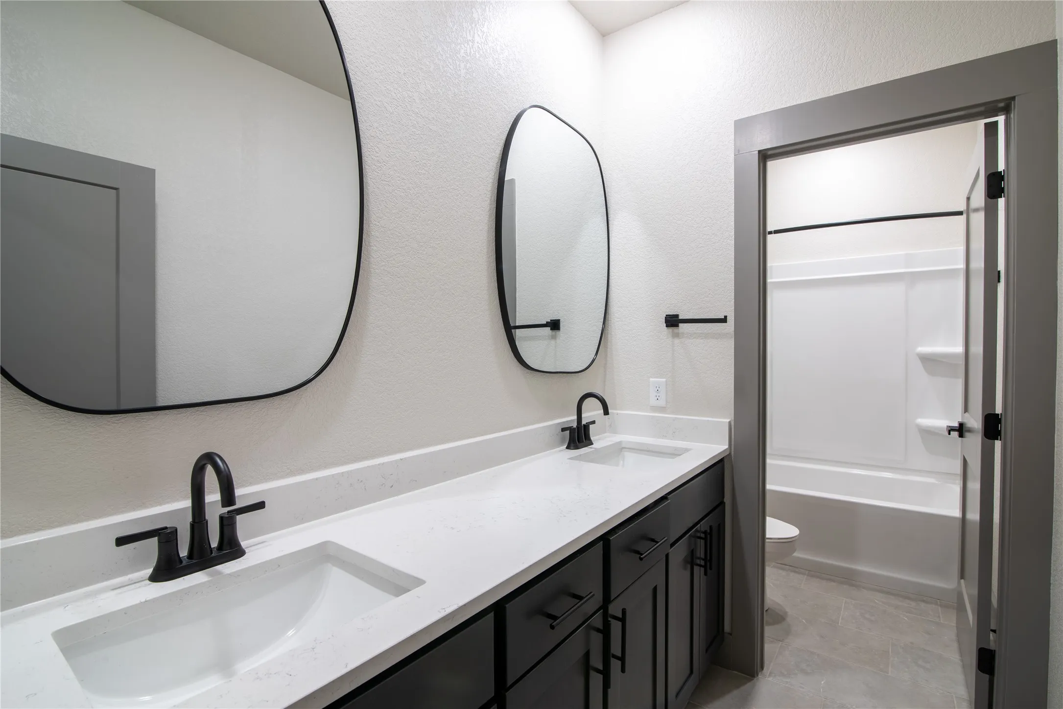 Single Family Residence For Sale in Johnson County , 13532 Stage Coach Lane, Cresson, Texas 76035, 3 Bedroom, 2 Bathroom, 2 Garage spaces, 1,825 Sqft, built in 2026, mls#21375145, Real Estate Agent in Cresson, Homes For Sale in Johnson county, Homes For Sale in Cresson, Realtor in Cresson Texas, Real Estate Brokerage Independent Realty Texas, Luminita Cordes Realtor