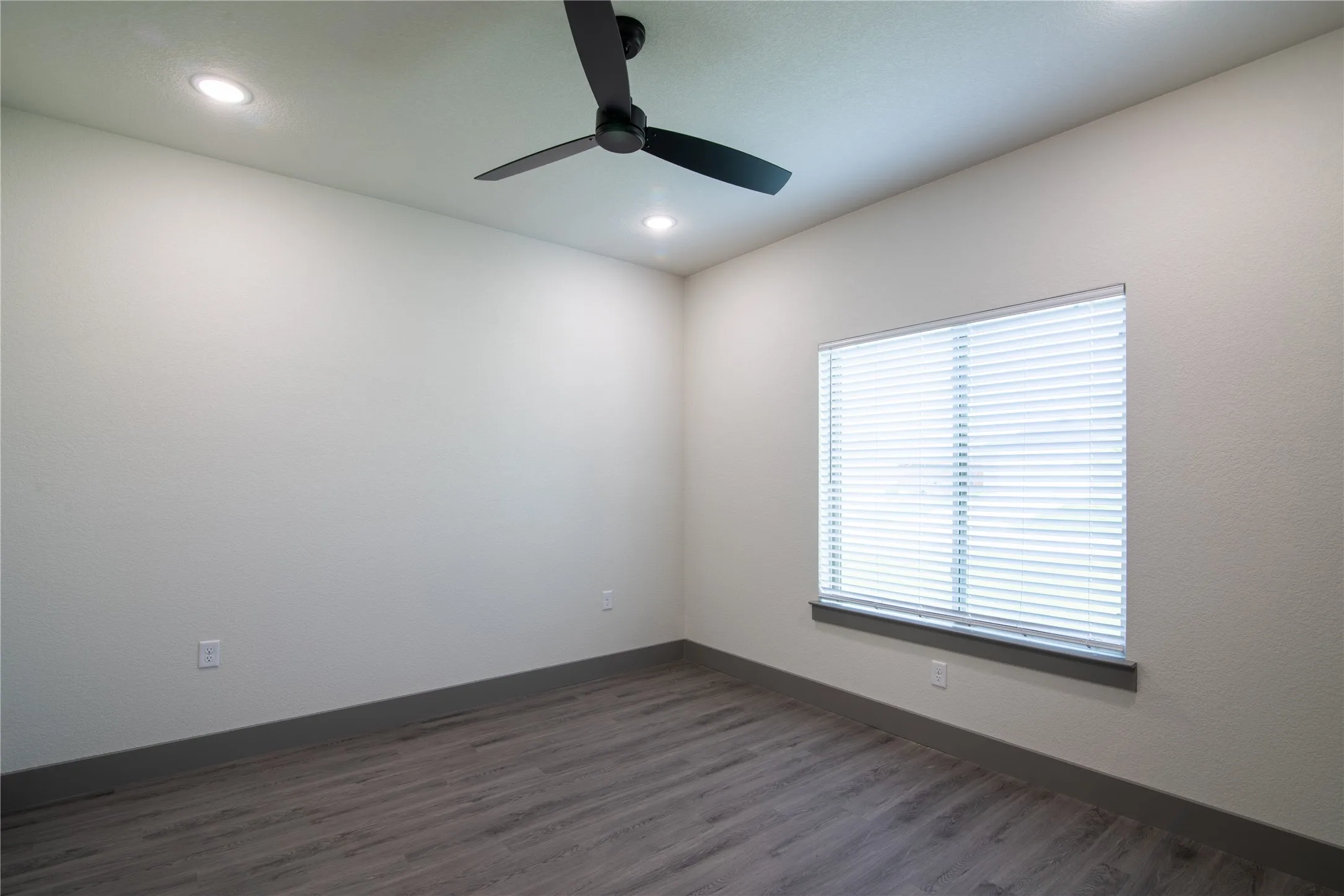 Single Family Residence For Sale in Johnson County , 13532 Stage Coach Lane, Cresson, Texas 76035, 3 Bedroom, 2 Bathroom, 2 Garage spaces, 1,825 Sqft, built in 2026, mls#21375145, Real Estate Agent in Cresson, Homes For Sale in Johnson county, Homes For Sale in Cresson, Realtor in Cresson Texas, Real Estate Brokerage Independent Realty Texas, Luminita Cordes Realtor
