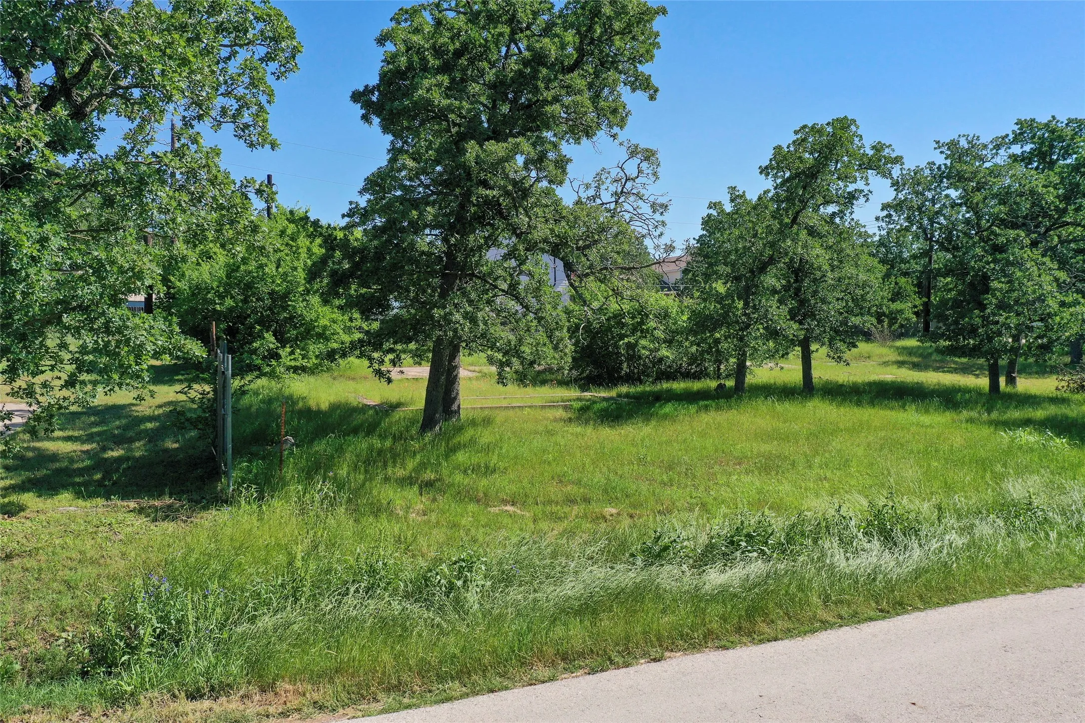 Unimproved Land For Sale in Denton County , 1102 Maple Drive, Bartonville, Texas 76226, 0, 0, Garage spaces, 0 Sqft, built in 0, mls#21375079, Real Estate Agent in Bartonville, Homes For Sale in Denton county, Homes For Sale in Bartonville, Realtor in Bartonville Texas, Real Estate Brokerage Independent Realty Texas, Luminita Cordes Realtor
