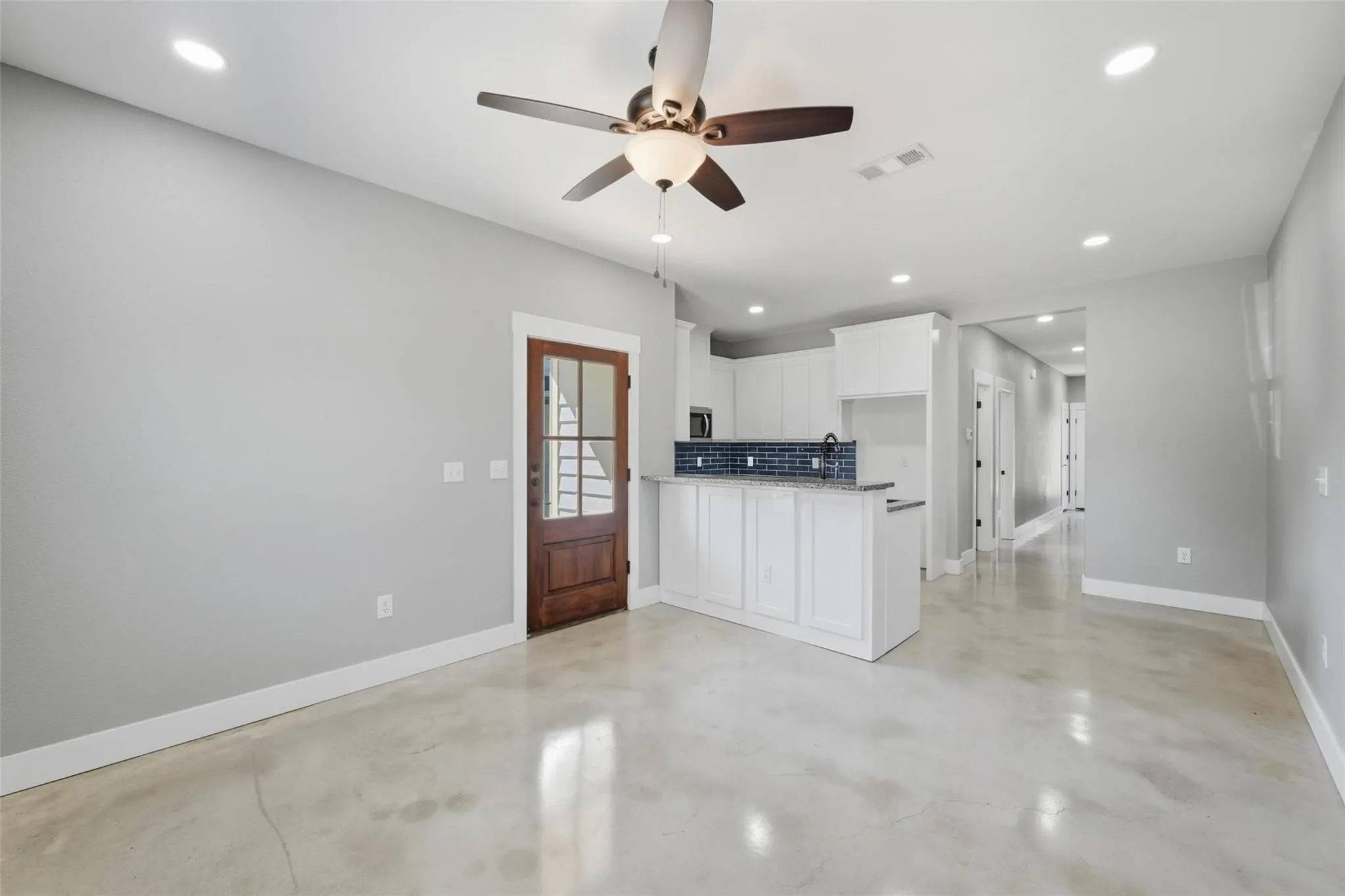 Duplex For Sale in Grayson County , 1309 S 5th Avenue, Denison, Texas 75021, 6 Bedroom, 6 Bathroom, Garage spaces, 0 Sqft, built in 2022, mls#21375146, Real Estate Agent in Denison, Homes For Sale in Grayson county, Homes For Sale in Denison, Realtor in Denison Texas, Real Estate Brokerage Independent Realty Texas, Luminita Cordes Realtor