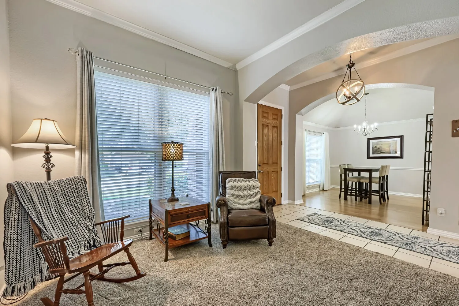 Single Family Residence For Sale in Tarrant County , 2302 Hodges Place, Mansfield, Texas 76063, 3 Bedroom, 2 Bathroom, 2 Garage spaces, 1,948 Sqft, built in 2000, mls#21370347, Real Estate Agent in Mansfield, Homes For Sale in Tarrant county, Homes For Sale in Mansfield, Realtor in Mansfield Texas, Real Estate Brokerage Independent Realty Texas, Luminita Cordes Realtor