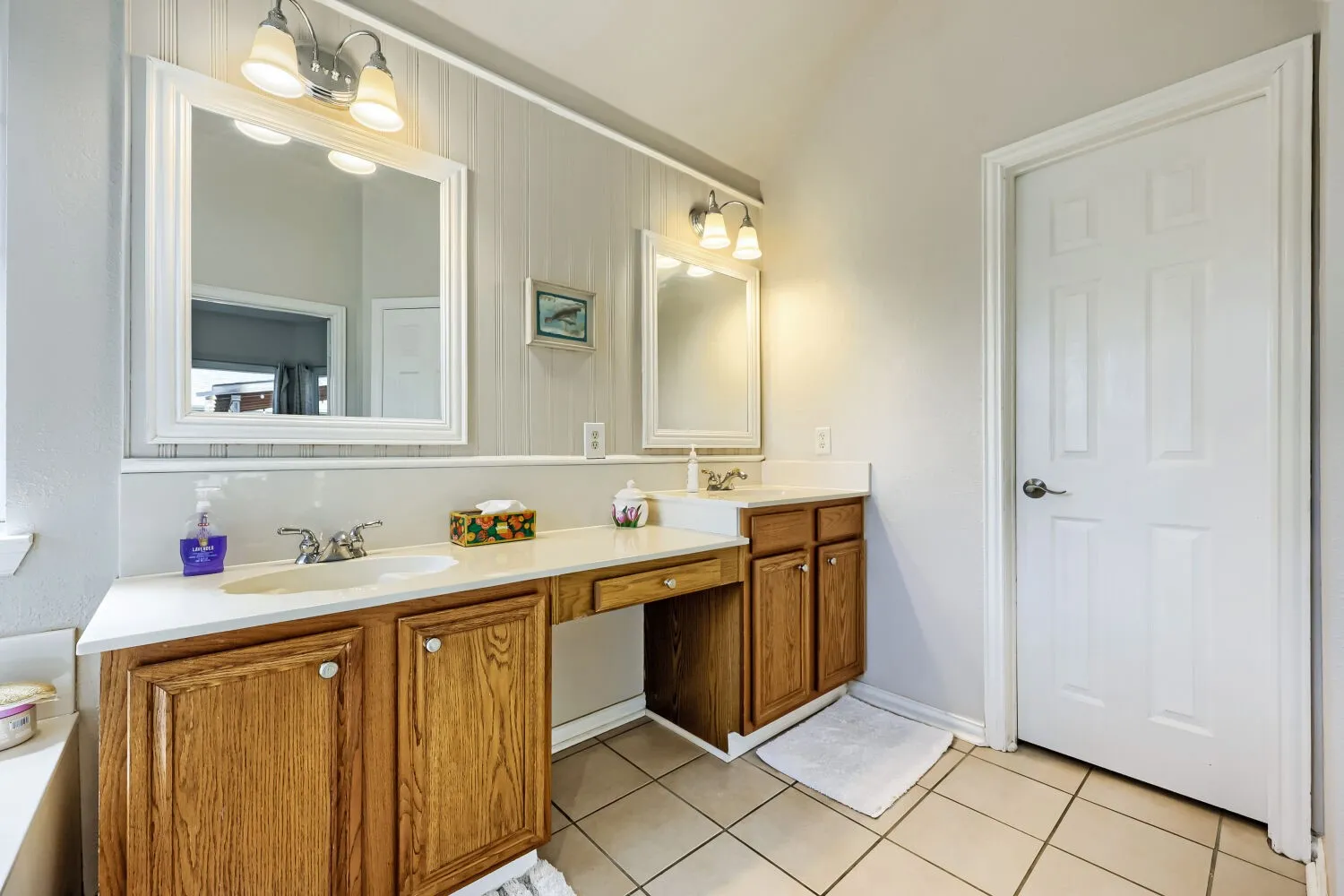 Single Family Residence For Sale in Tarrant County , 2302 Hodges Place, Mansfield, Texas 76063, 3 Bedroom, 2 Bathroom, 2 Garage spaces, 1,948 Sqft, built in 2000, mls#21370347, Real Estate Agent in Mansfield, Homes For Sale in Tarrant county, Homes For Sale in Mansfield, Realtor in Mansfield Texas, Real Estate Brokerage Independent Realty Texas, Luminita Cordes Realtor