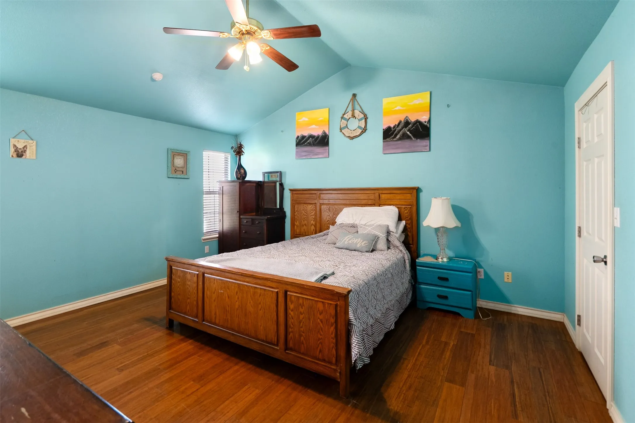 Single Family Residence For Sale in Henderson County , 239 Seacraft Drive, Gun Barrel City, Texas 75156, 3 Bedroom, 2 Bathroom, 1 Garage spaces, 1,663 Sqft, built in 2008, mls#21375150, Real Estate Agent in Gun Barrel City, Homes For Sale in Henderson county, Homes For Sale in Gun Barrel City, Realtor in Gun Barrel City Texas, Real Estate Brokerage Independent Realty Texas, Luminita Cordes Realtor