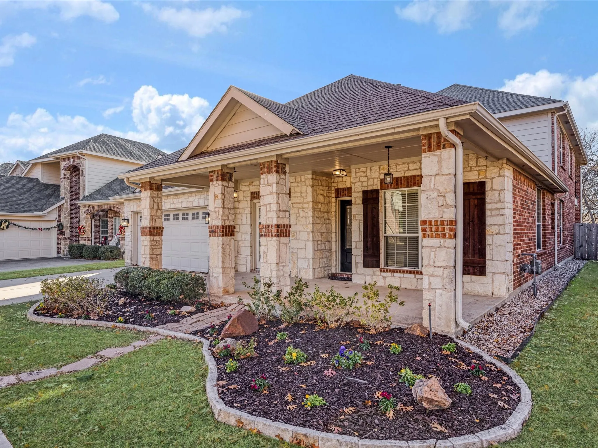 Single Family Residence For Sale in Collin County , 3700 Blanco Creek Trail, Mc Kinney, Texas 75070, 4 Bedroom, 3 Bathroom, 2 Garage spaces, 3,030 Sqft, built in 2007, mls#21370852, Real Estate Agent in Mc Kinney, Homes For Sale in Collin county, Homes For Sale in Mc Kinney, Realtor in Mc Kinney Texas, Real Estate Brokerage Independent Realty Texas, Luminita Cordes Realtor